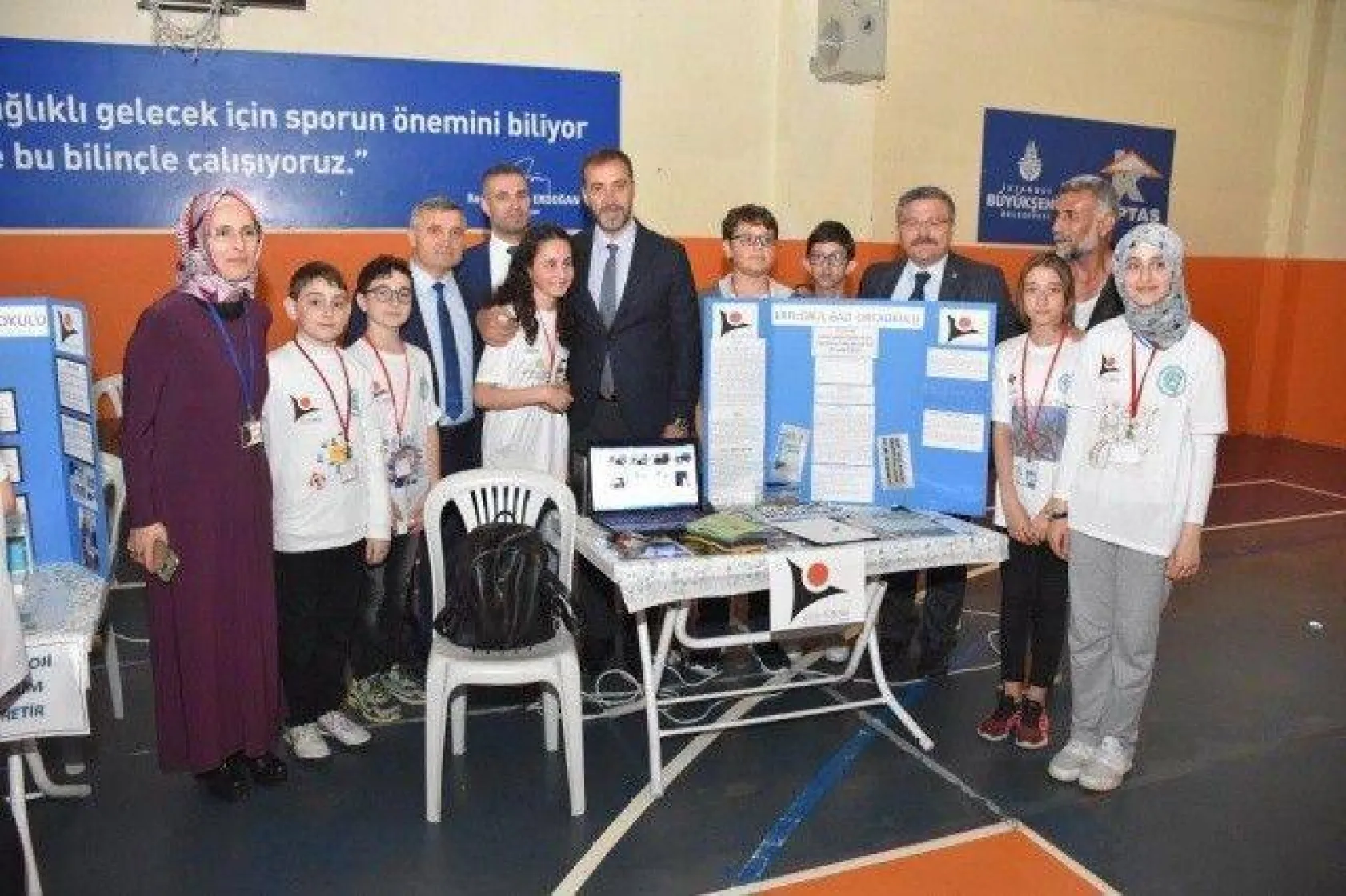 Ertuğrul Gazi Ortaokulu Kütüphanesi Açıldı