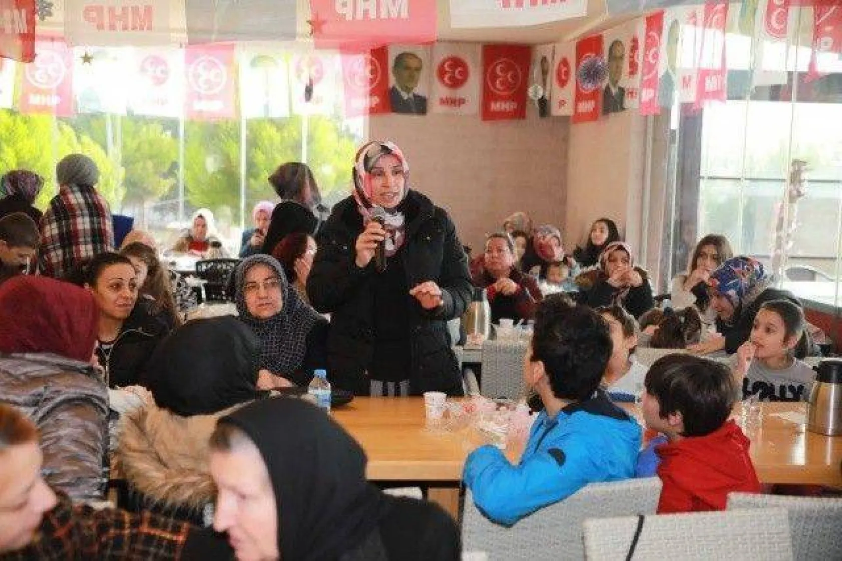 MHP'den Selimpaşalı kadınlara özel toplantı