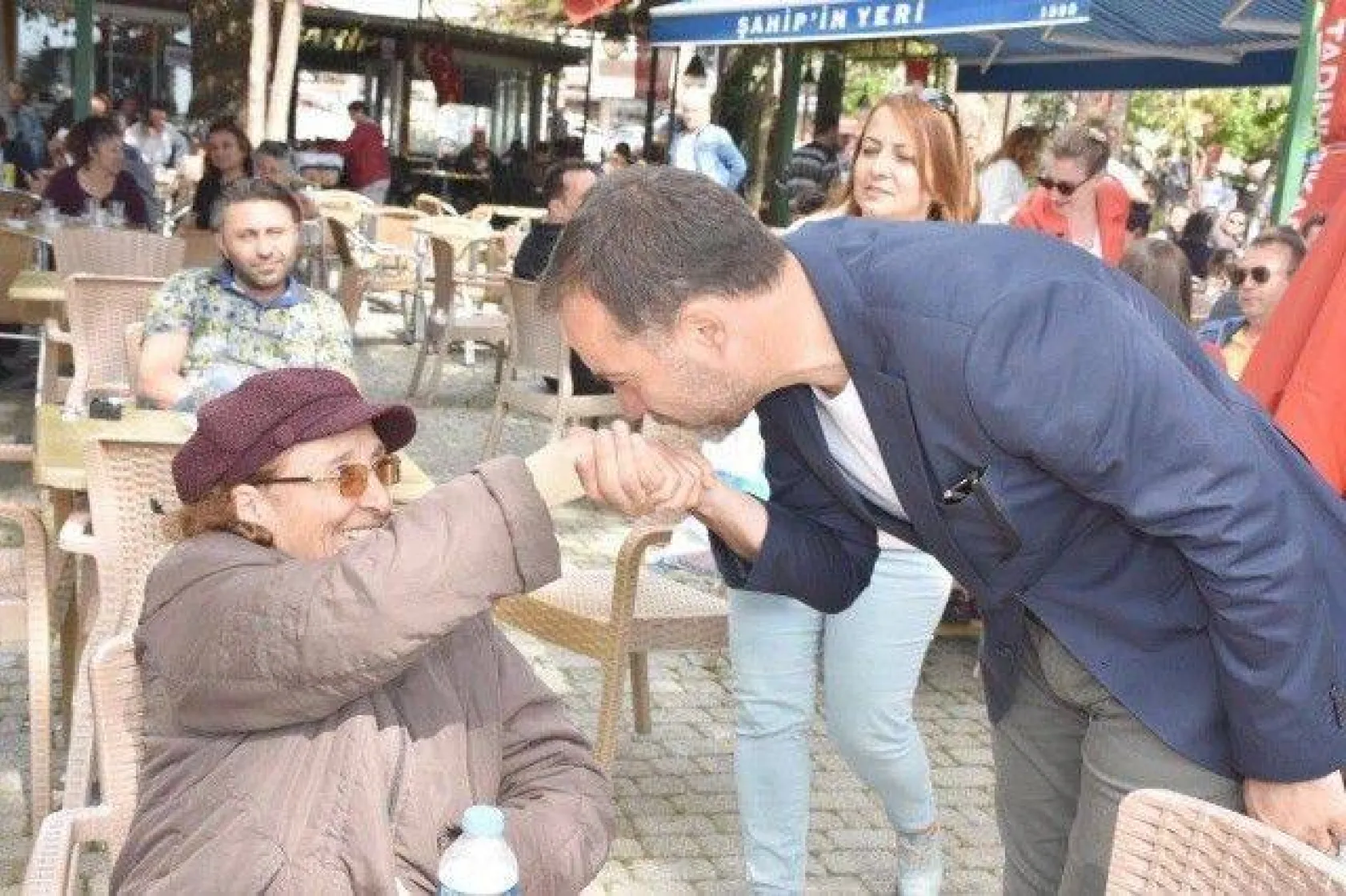 Başkan Yılmaz Anneleri Unutmadı