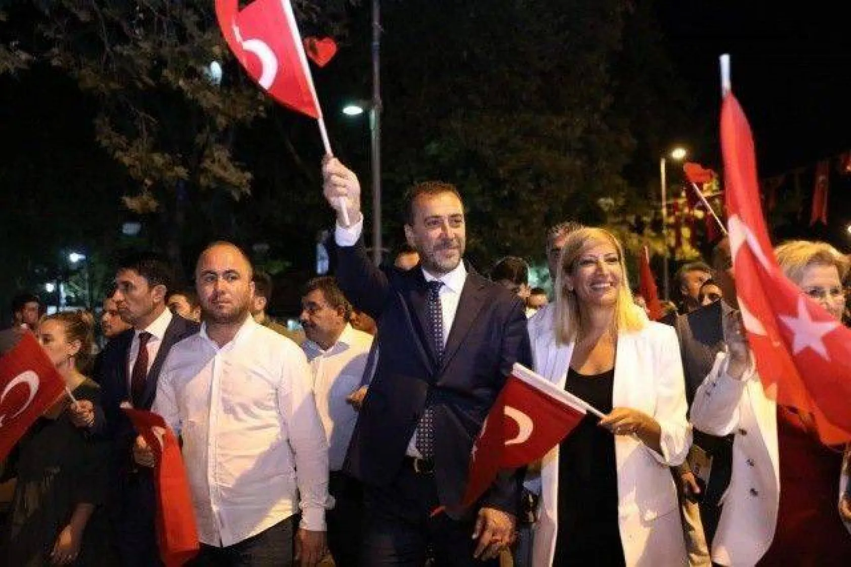 30 Ağustos coşkusu sokaklara taştı