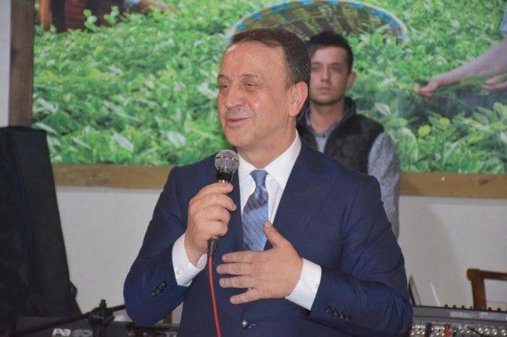 Kadınlardan Işıklar'a Sevgi Seli