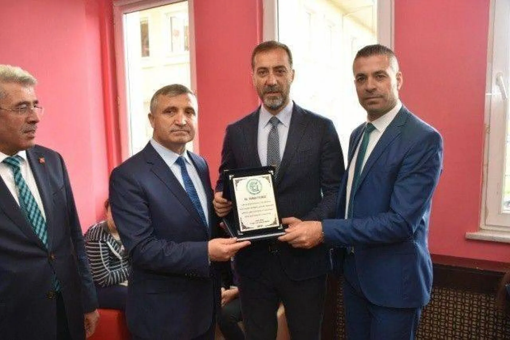 Ertuğrul Gazi Ortaokulu Kütüphanesi Açıldı