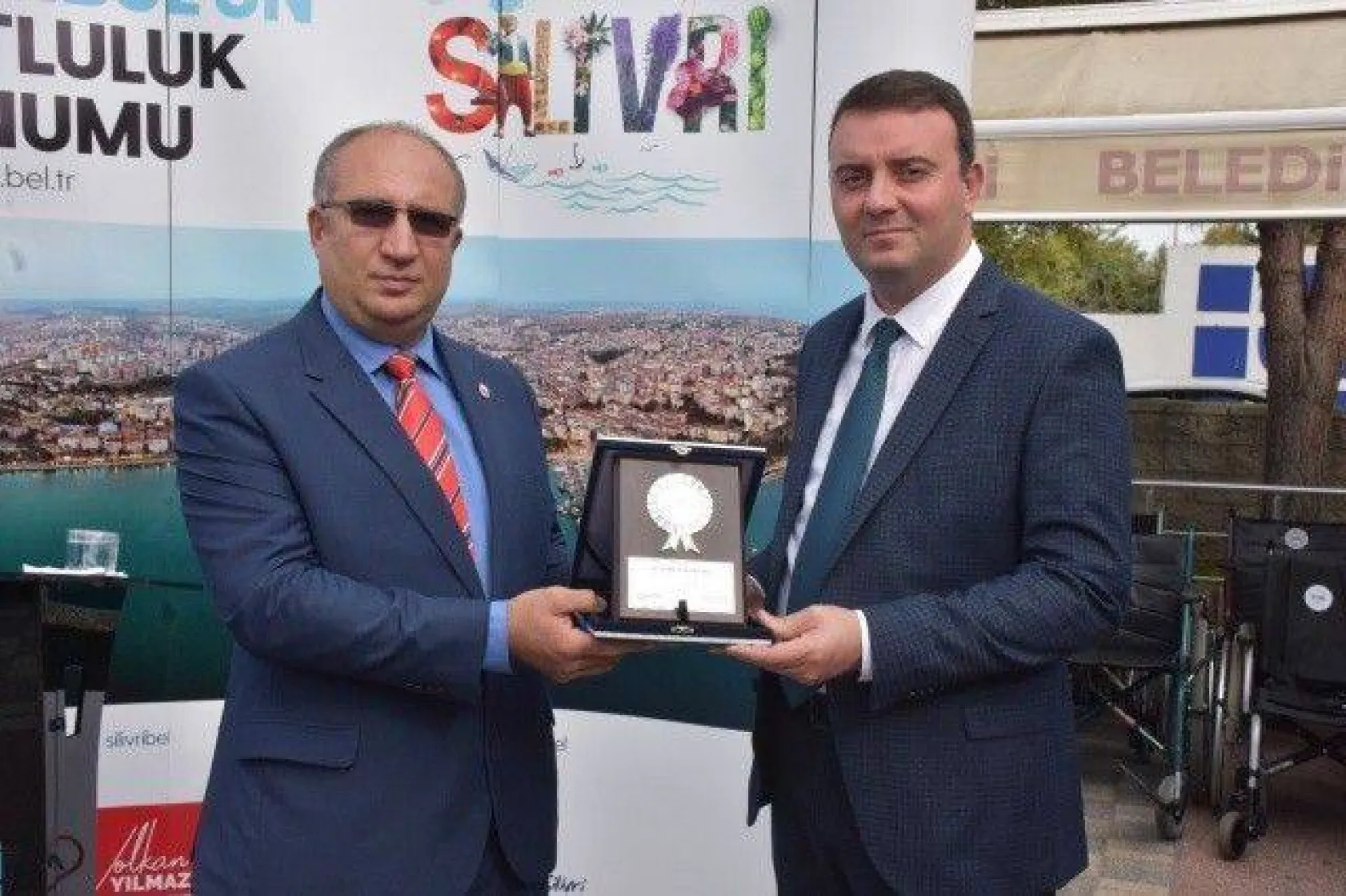 Engelli Bireylere Akülü ve Tekerlekli Sandalye Desteği