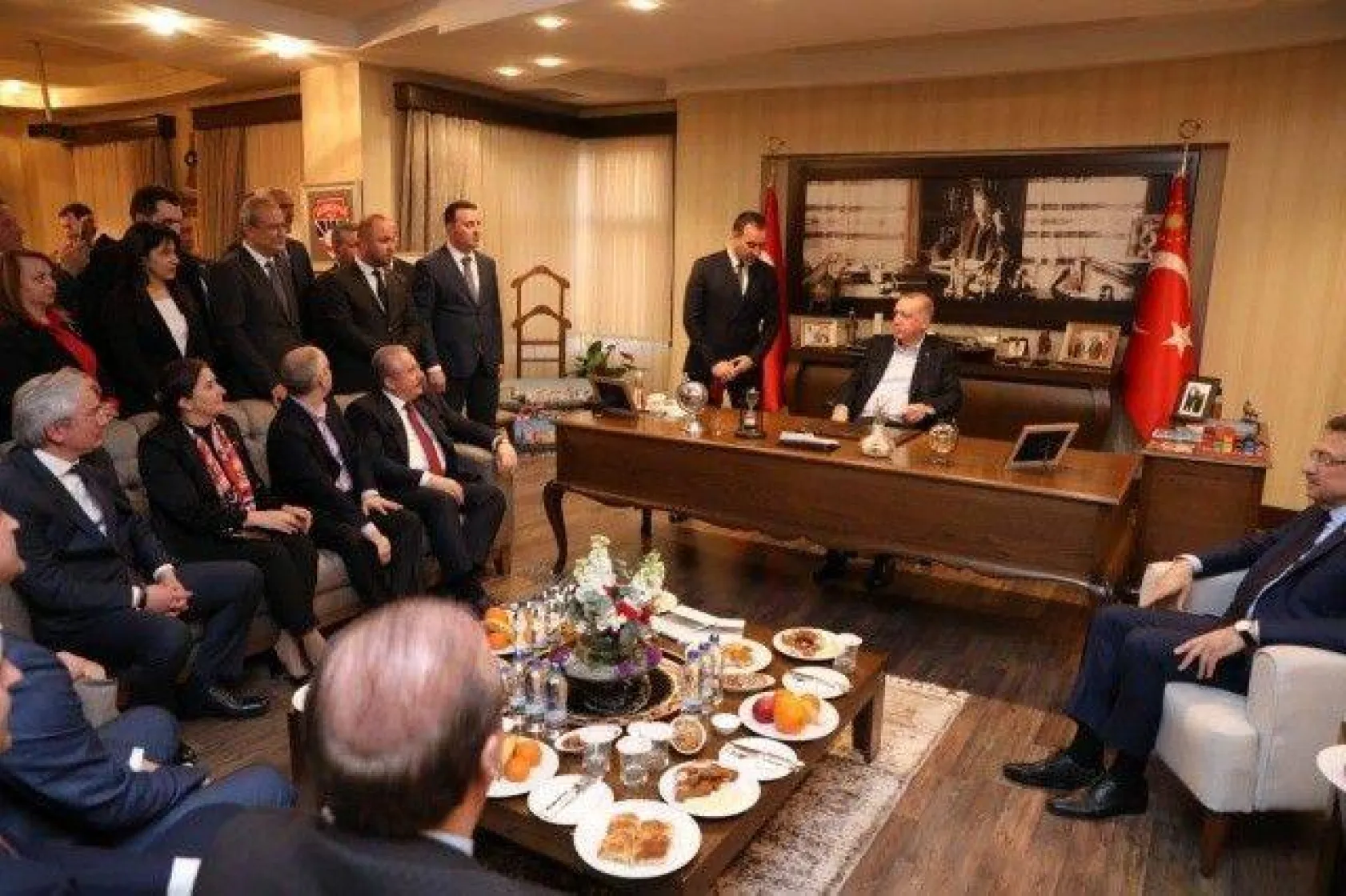Cumhurbaşkanı Erdoğan'dan Başkan Yılmaz'a ziyaret