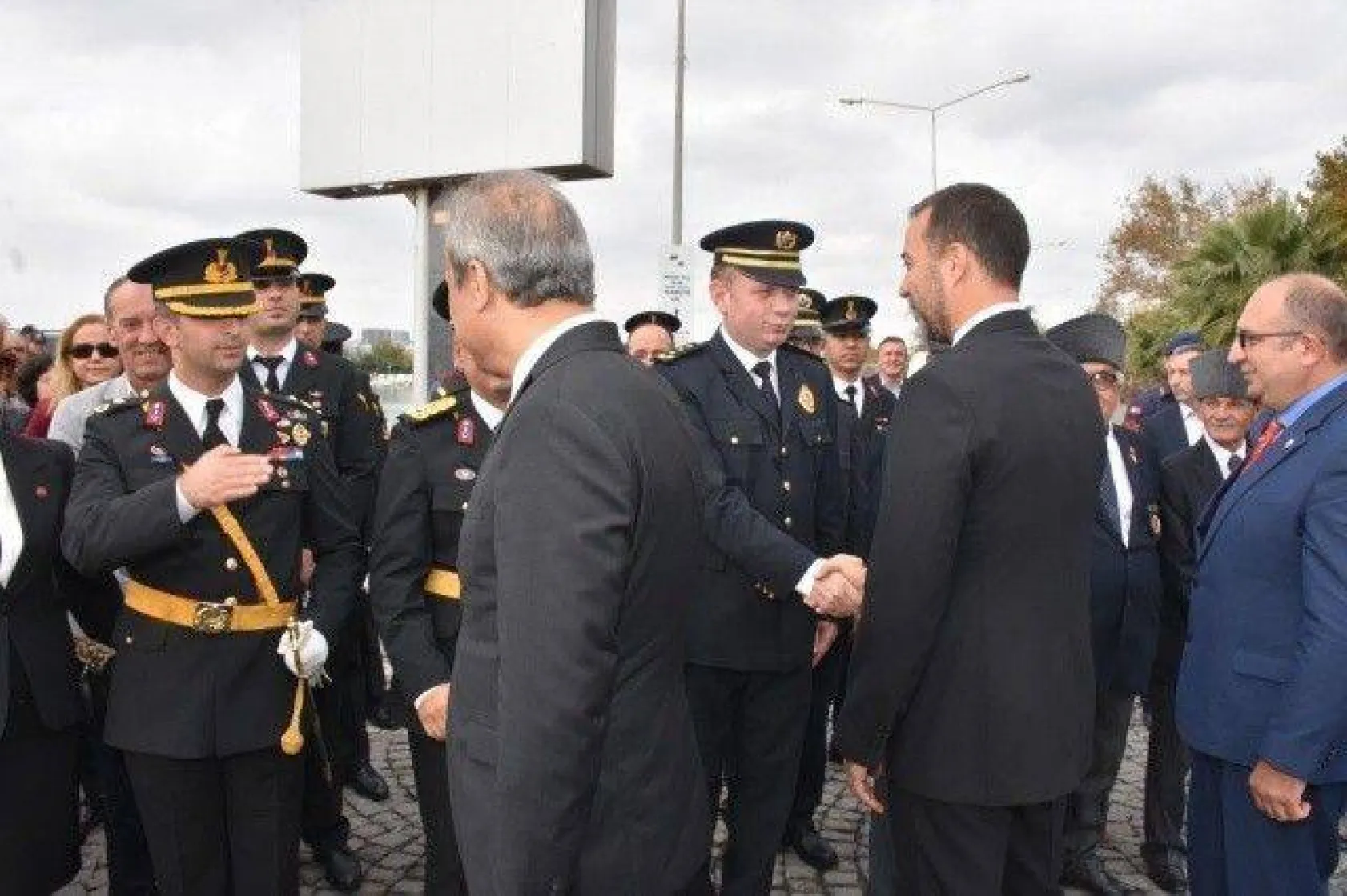 29 Ekim Coşkusu Çelenk Sunma Töreni ile Başladı