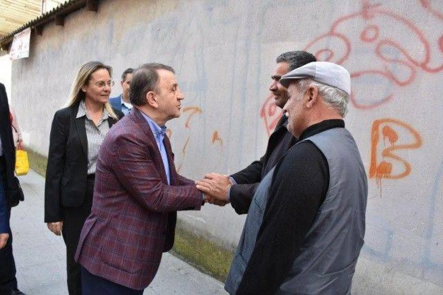 Işıklar Haftaya Esnaf Ziyareti ile Başladı