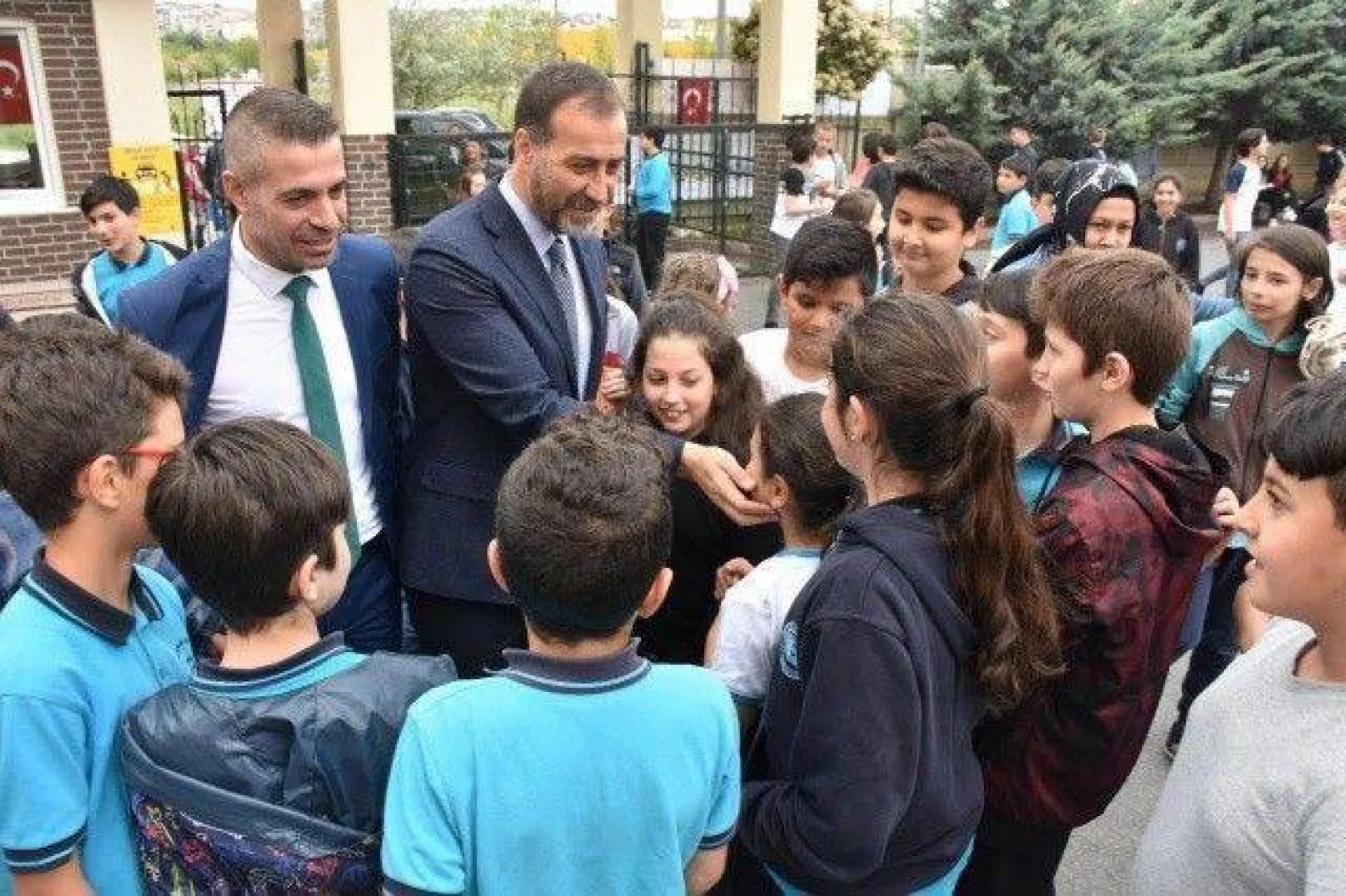 Ertuğrul Gazi Ortaokulu Kütüphanesi Açıldı