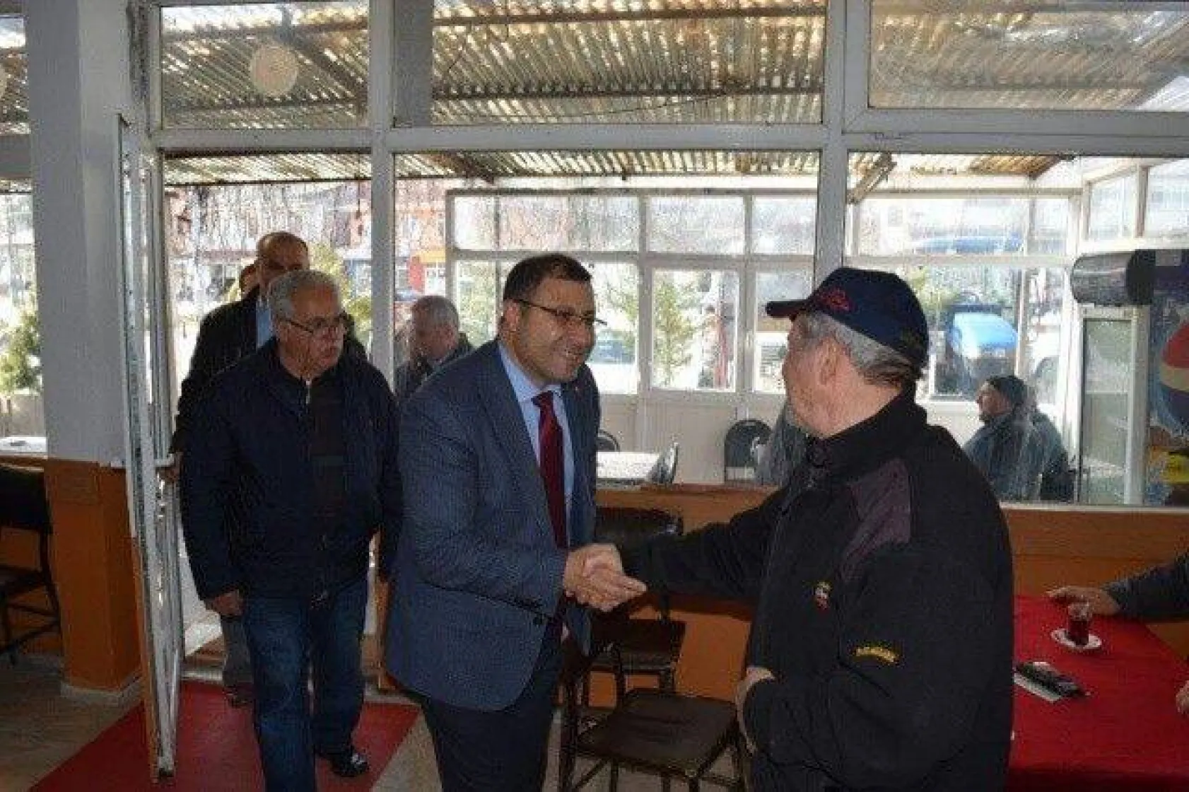 Meydanlarda 'Karakaş' farkı