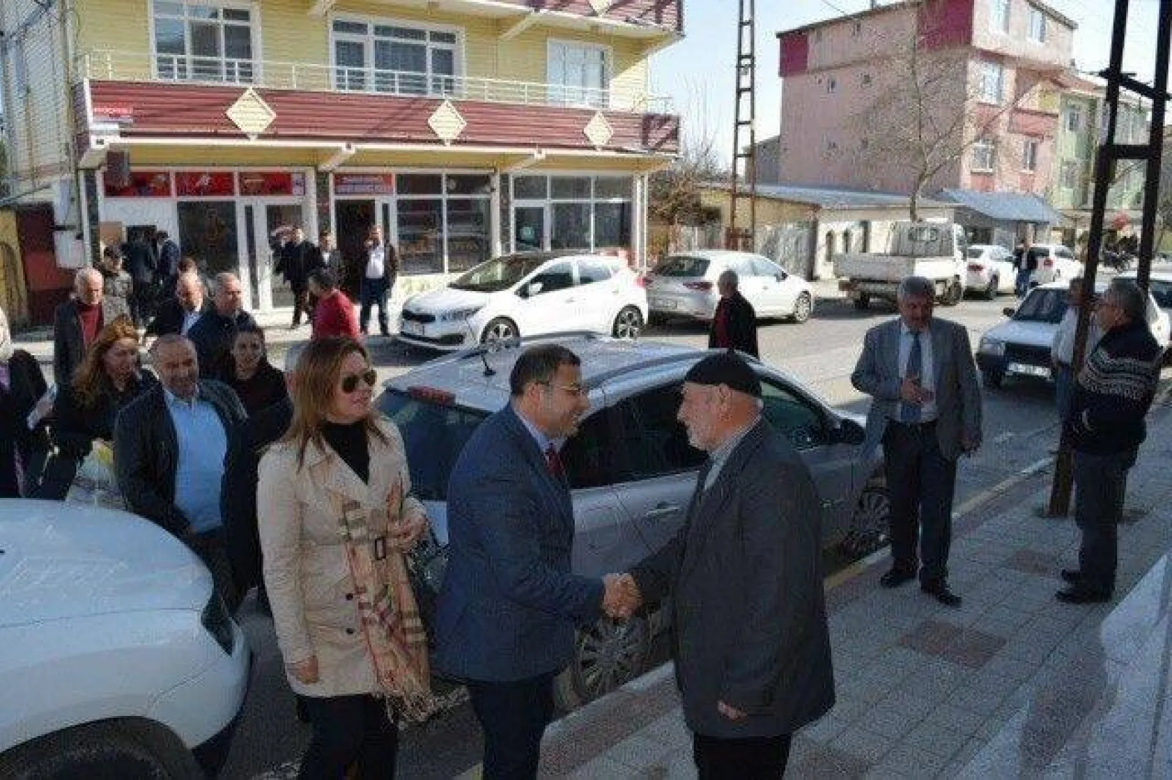 Meydanlarda 'Karakaş' farkı