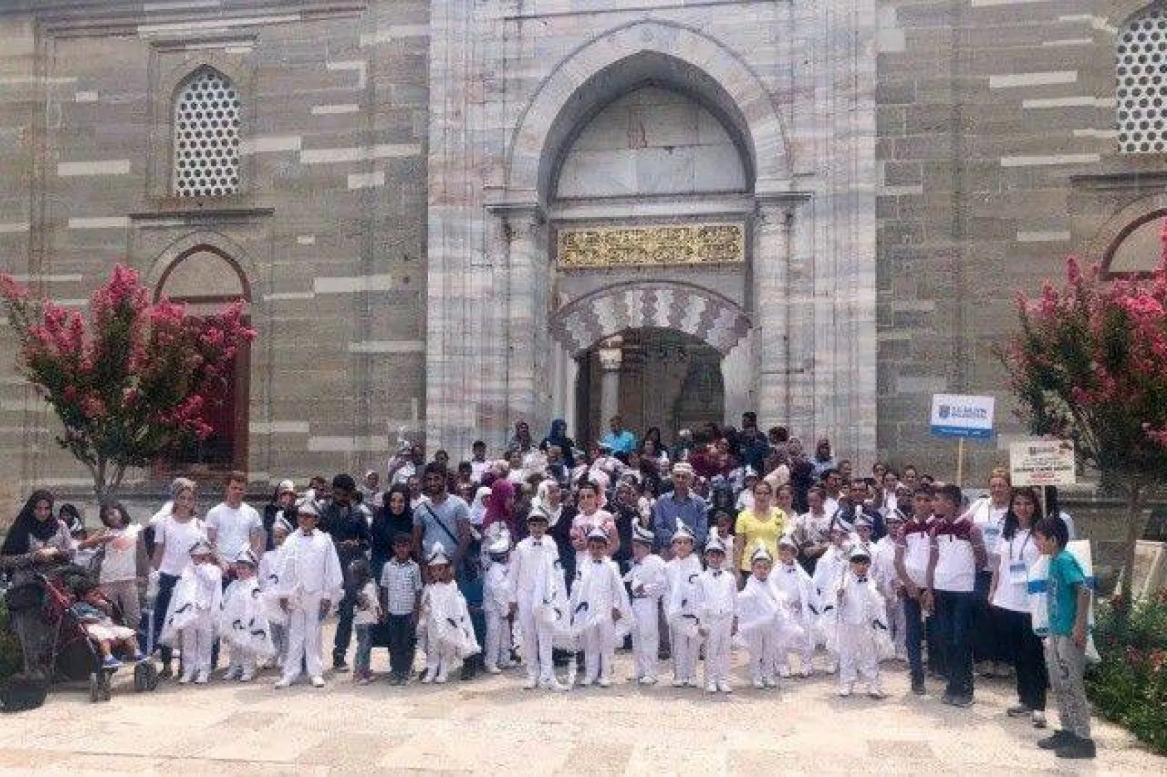 Başkan Işıklar 80 çocuğu sünnet ettirdi