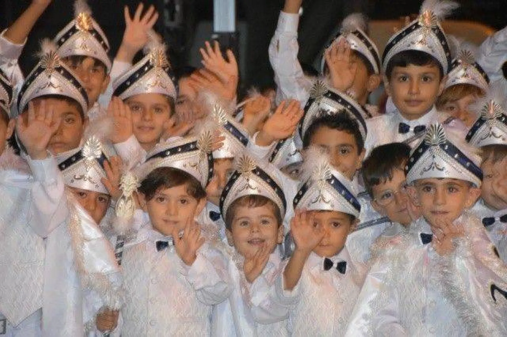 Silivri'de 80 çocuk erkekliğe ilk adımını attı