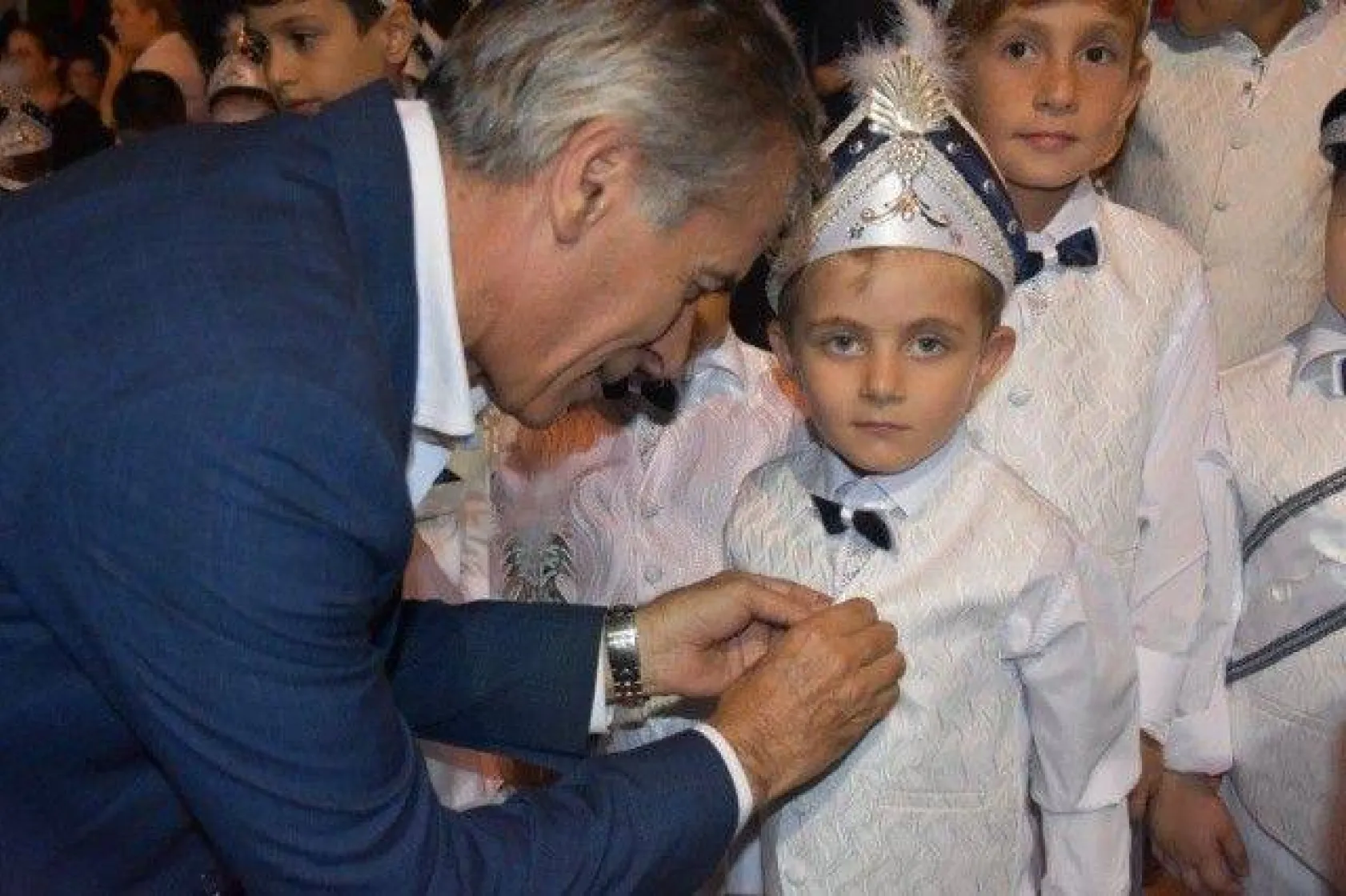 Silivri'de 80 çocuk erkekliğe ilk adımını attı