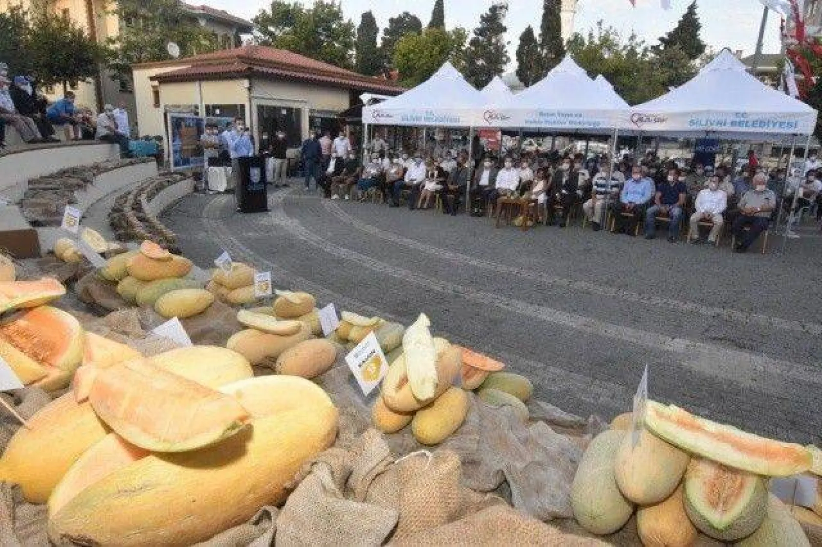 Silivri'de En İyi Kavun ve Bamya Üreticileri Yarıştı