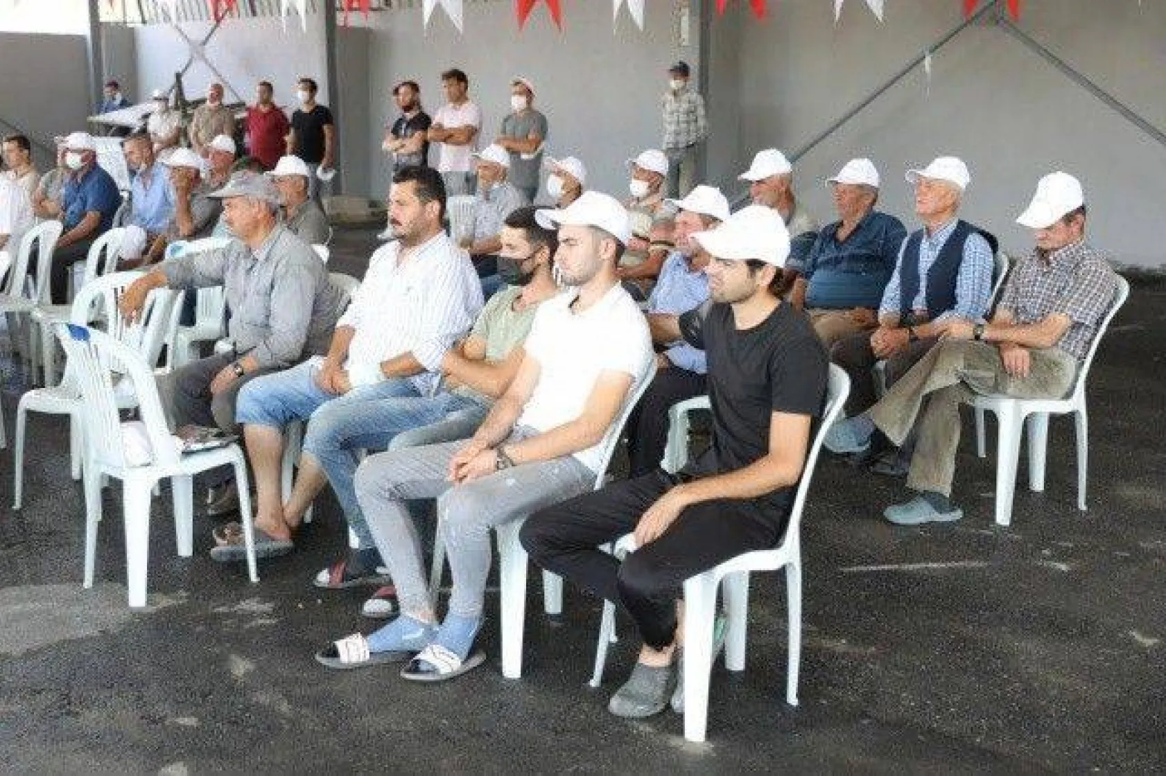 Çayırdere'de Ses Getiren Tohumluk Arpa Dağıtımı