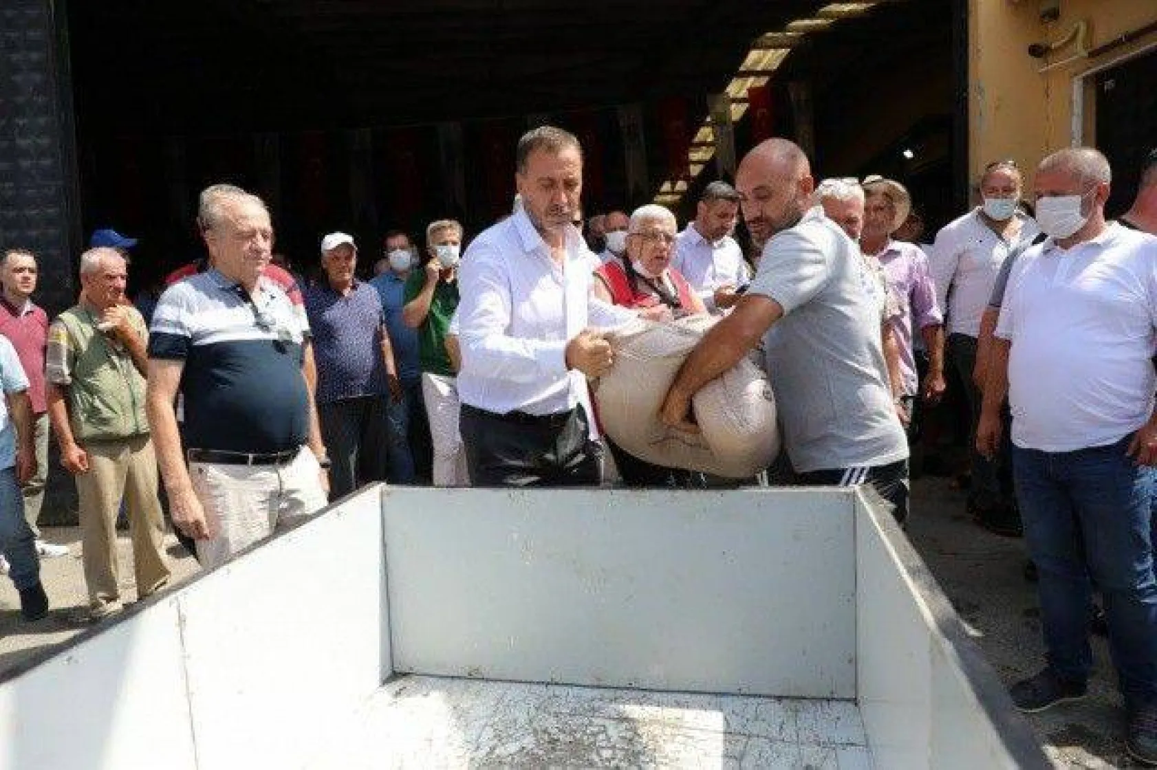 Fener Mahallesi'nde Tohumluk Arpa Coşkusu