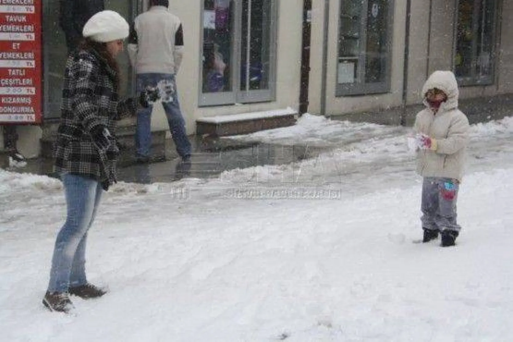 Silivri Beyaza Büründü