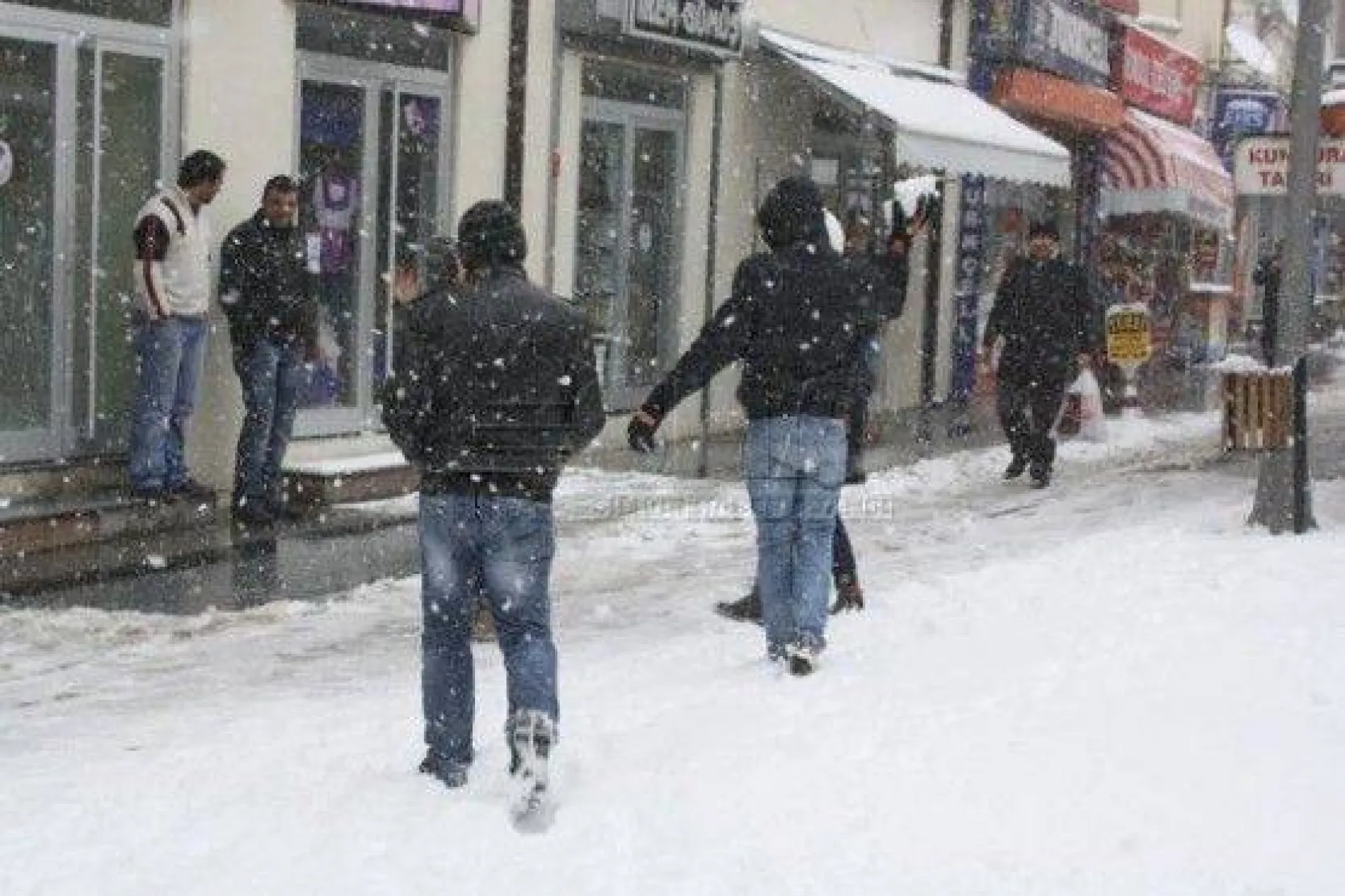 Silivri Beyaza Büründü