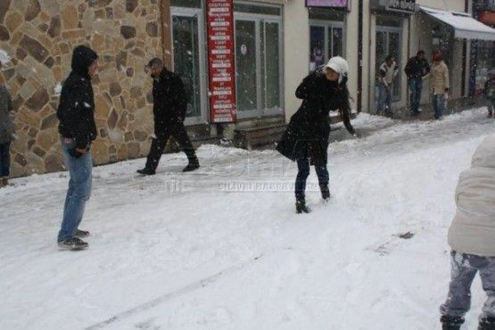 Silivri Beyaza Büründü