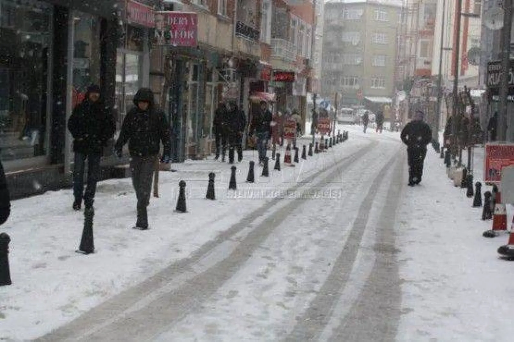 Silivri Beyaza Büründü