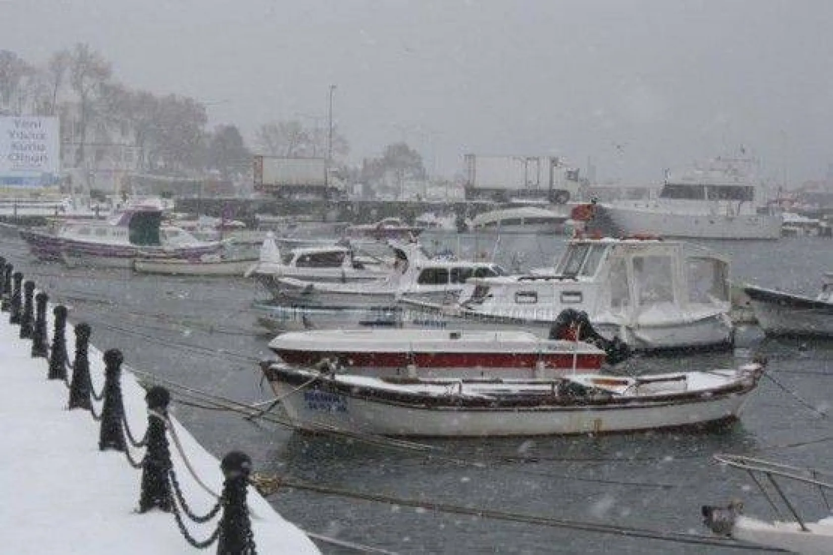 Silivri Beyaza Büründü