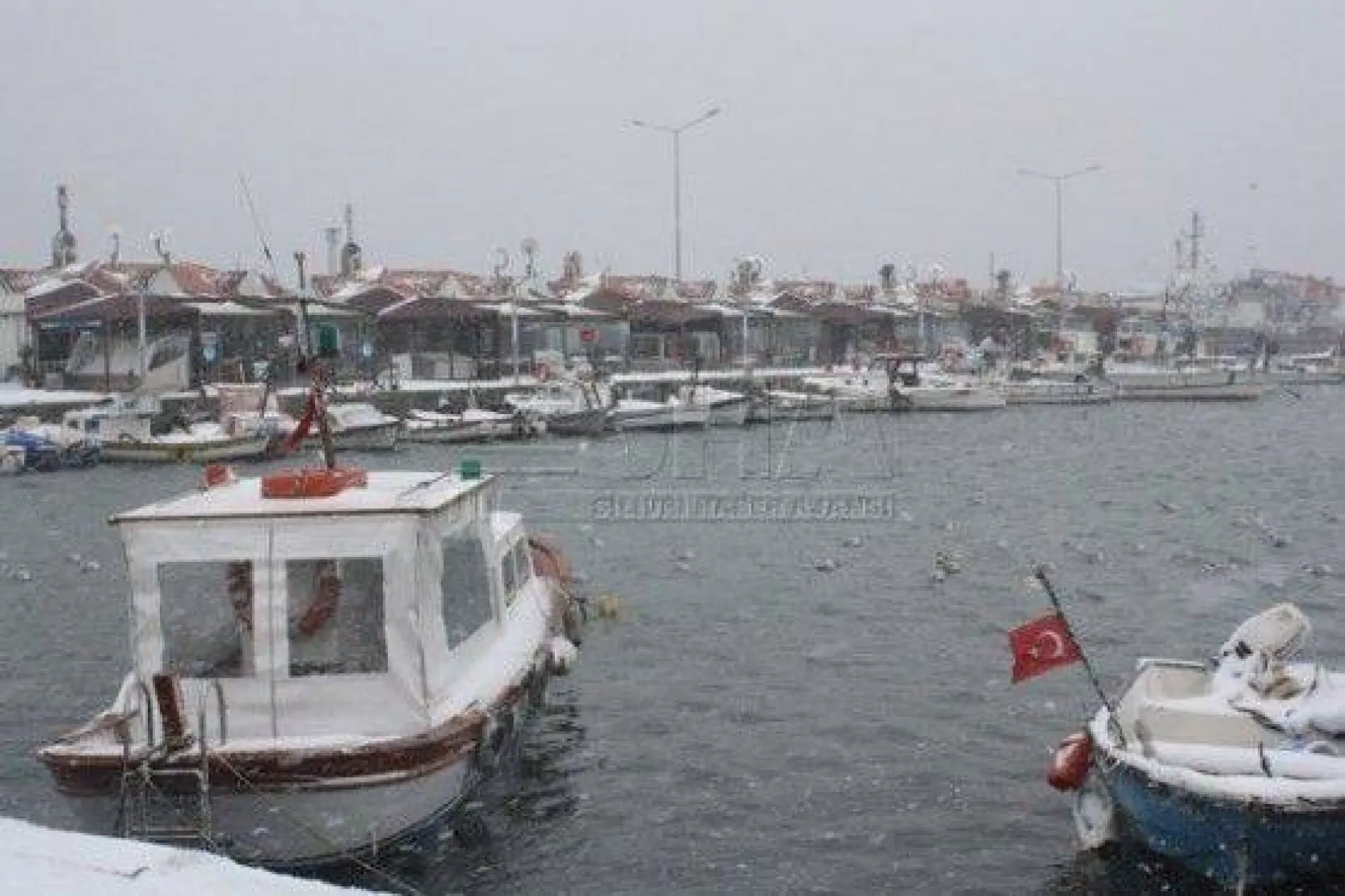 Silivri Beyaza Büründü