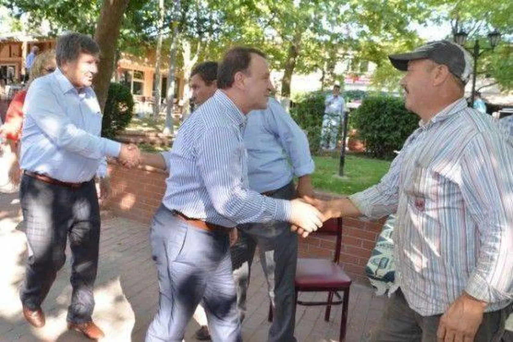 Işıklar Mahallelerde Hemşerileriyle Bayramlaştı