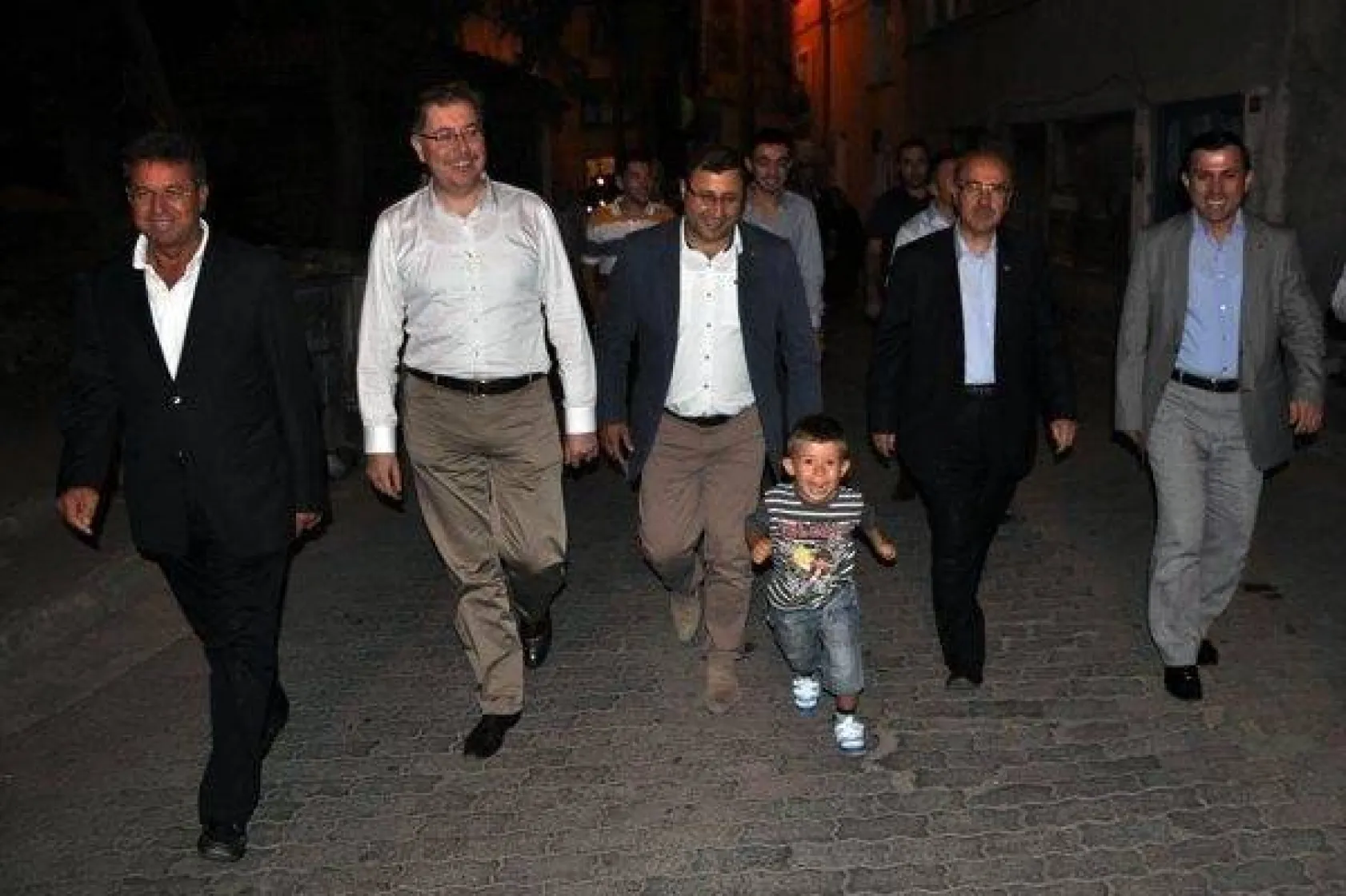 Fatih Mahallesinde 2 Bin 500 El Semaya Açıldı