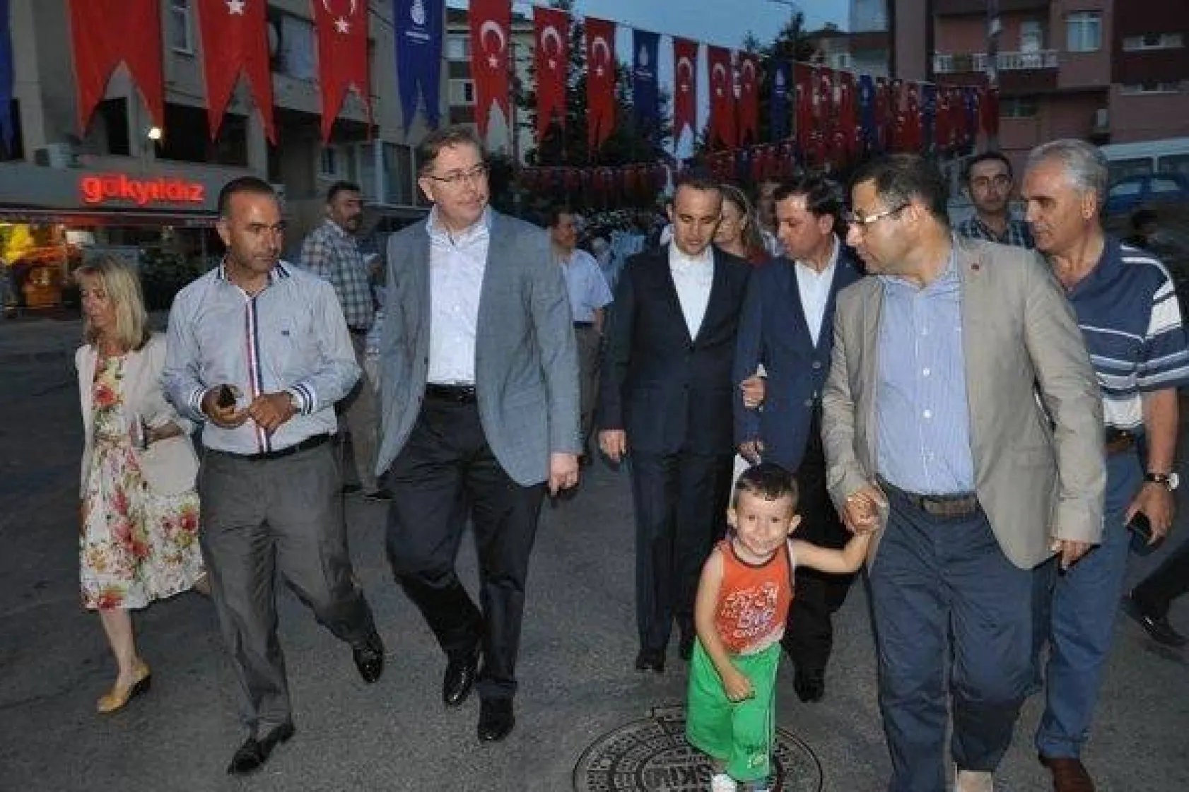 Vefa İftarına 2 Vekil 4 Bin Vatandaş Katıldı