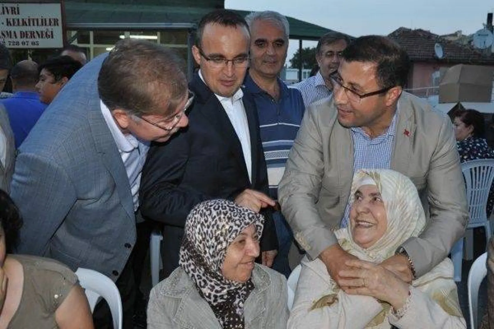 Vefa İftarına 2 Vekil 4 Bin Vatandaş Katıldı