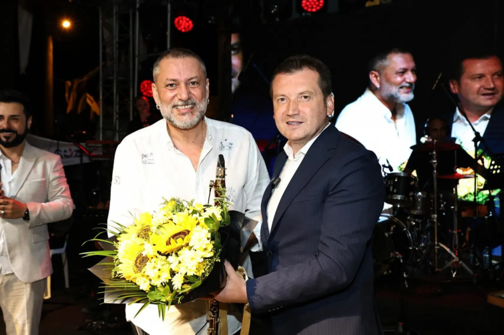 Gazitepe'de İlk Ayçiçek Hasat Şenliğini Gerçekleştirildi