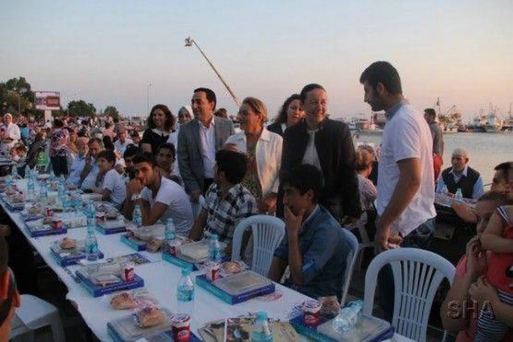 Silivri Sahilinde 12 Bin Kişi Birlikte İftar Açtı