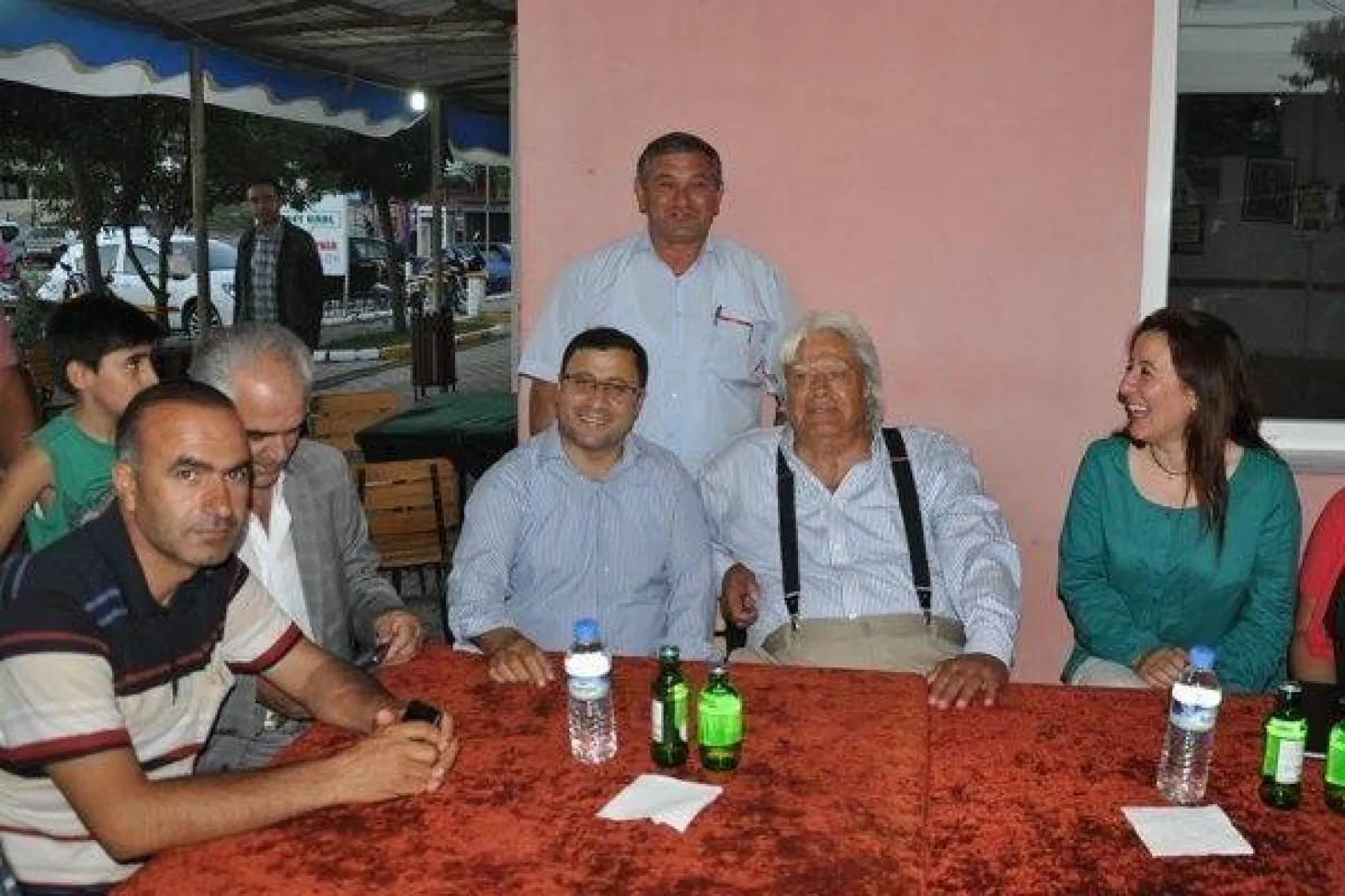 Cüneyt Arkın Danamandıra İftarındaydı