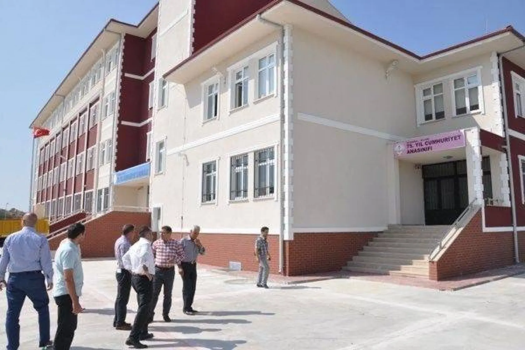 Siyasi Hayatımda En Mutlu Olduğum Hizmet Okullar