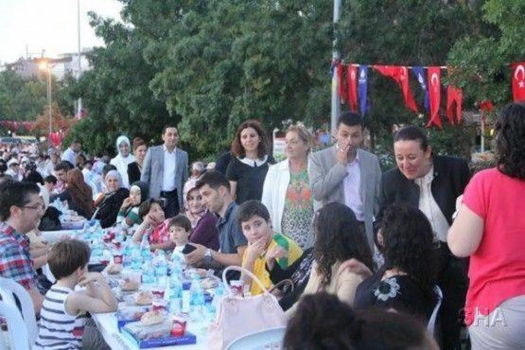 Silivri Sahilinde 12 Bin Kişi Birlikte İftar Açtı