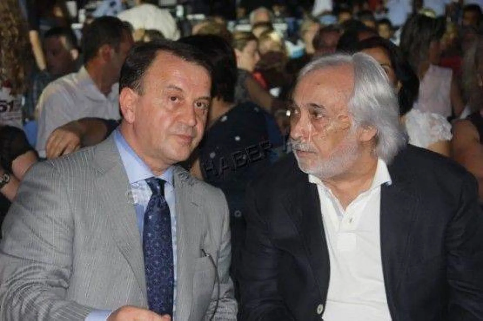 Ziynet Sali'den Müzik Ziyafeti