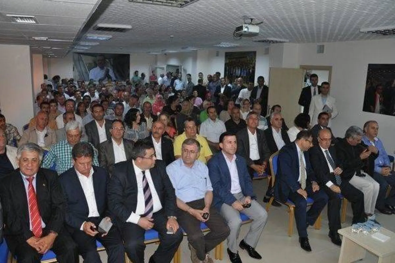 Mayıs Ayı Danışma Meclisinde Büyük Coşku Vardı