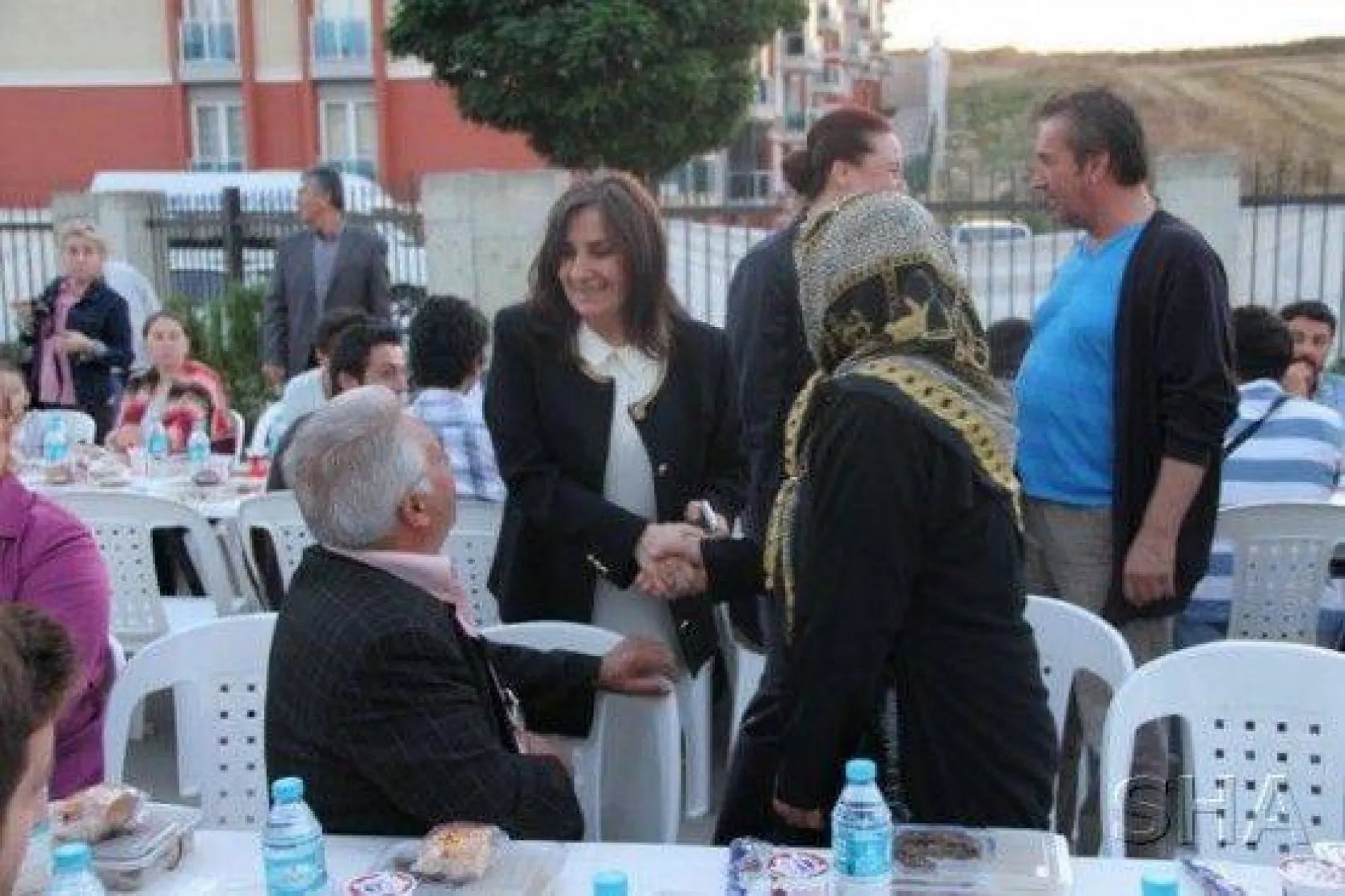 Stk'lar Ve Ak Partililer Vefa İftarında Buluştu