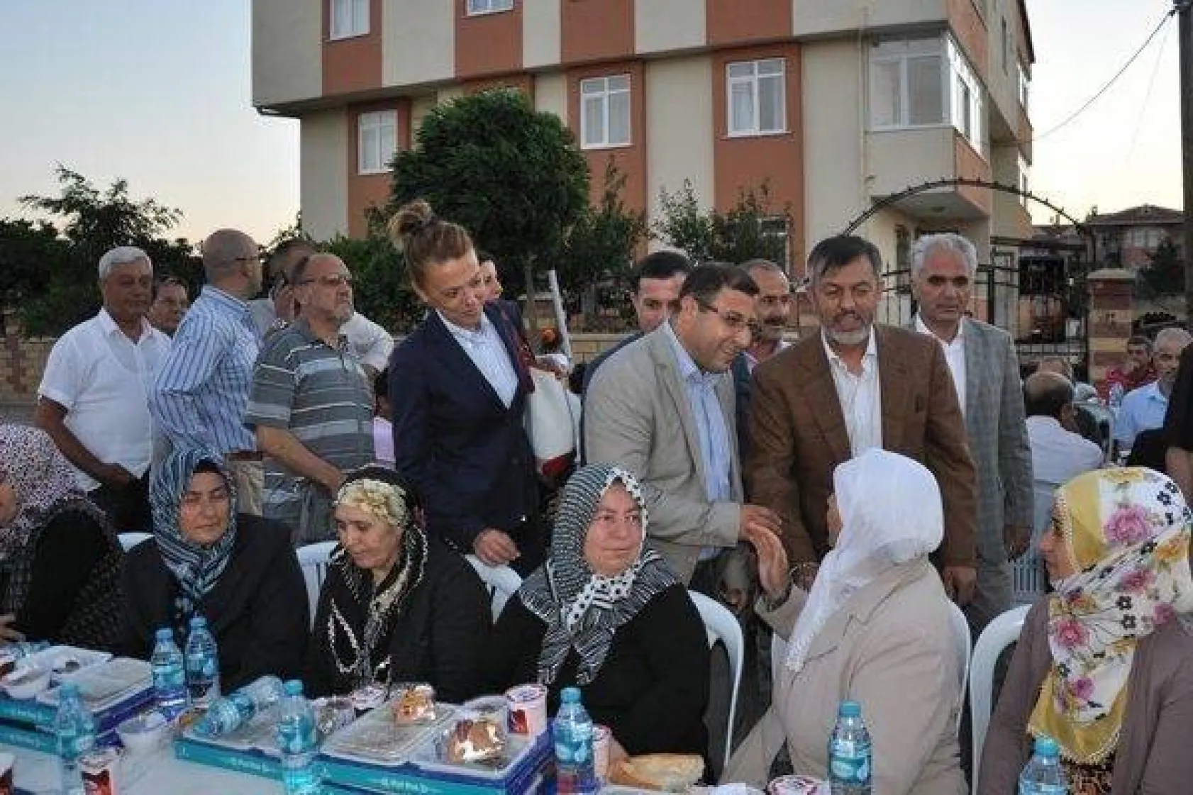 Cumhuriyet Mahallesi Tek Yürek Oldu