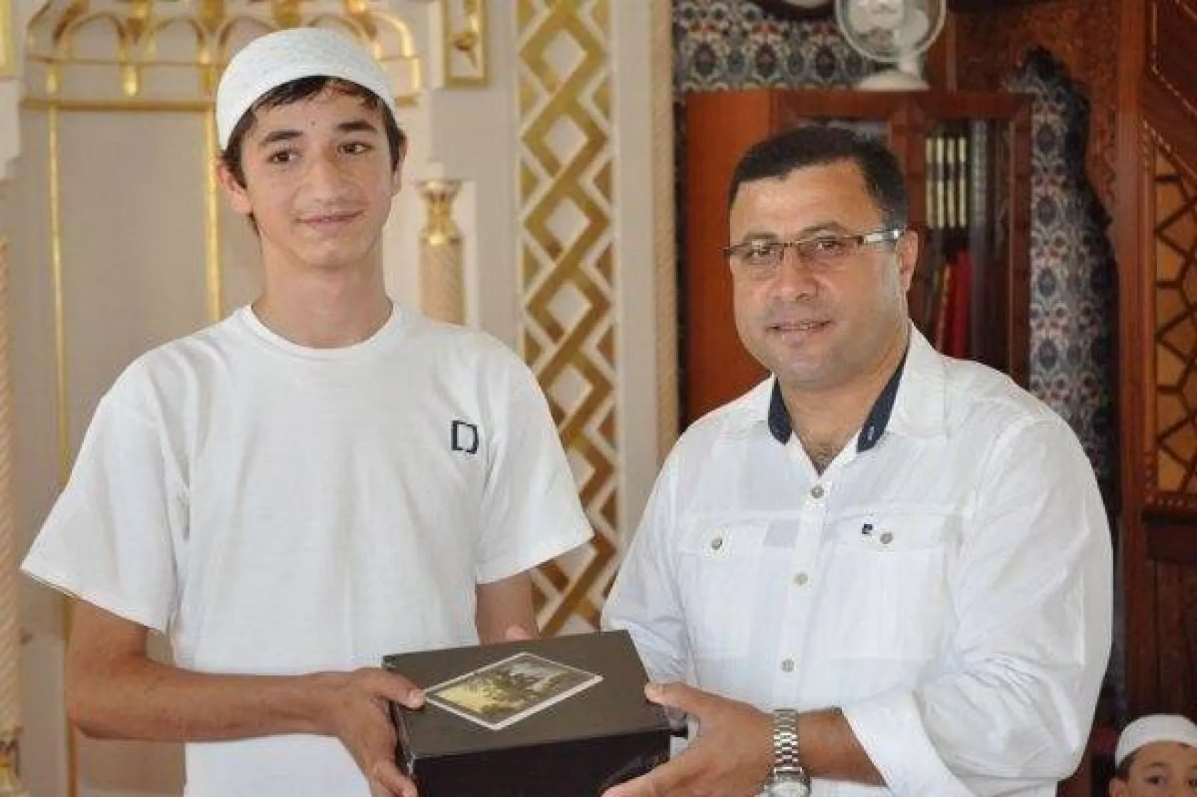 Kuran Kursu Birincilerine Tablet