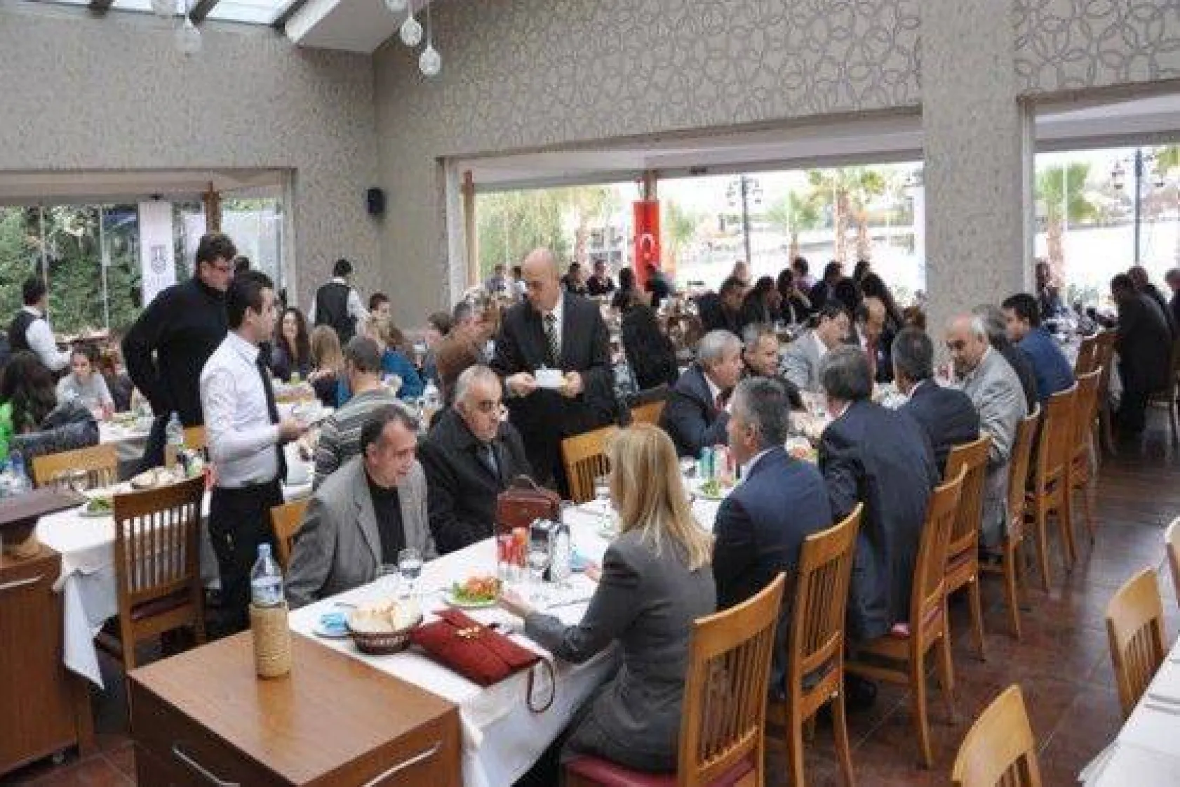 Öğretmenler yemekte buluştu