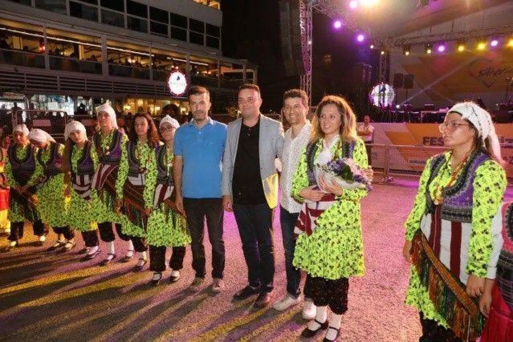 Silivri'de kavun ve bamya lezzetleri yarıştı