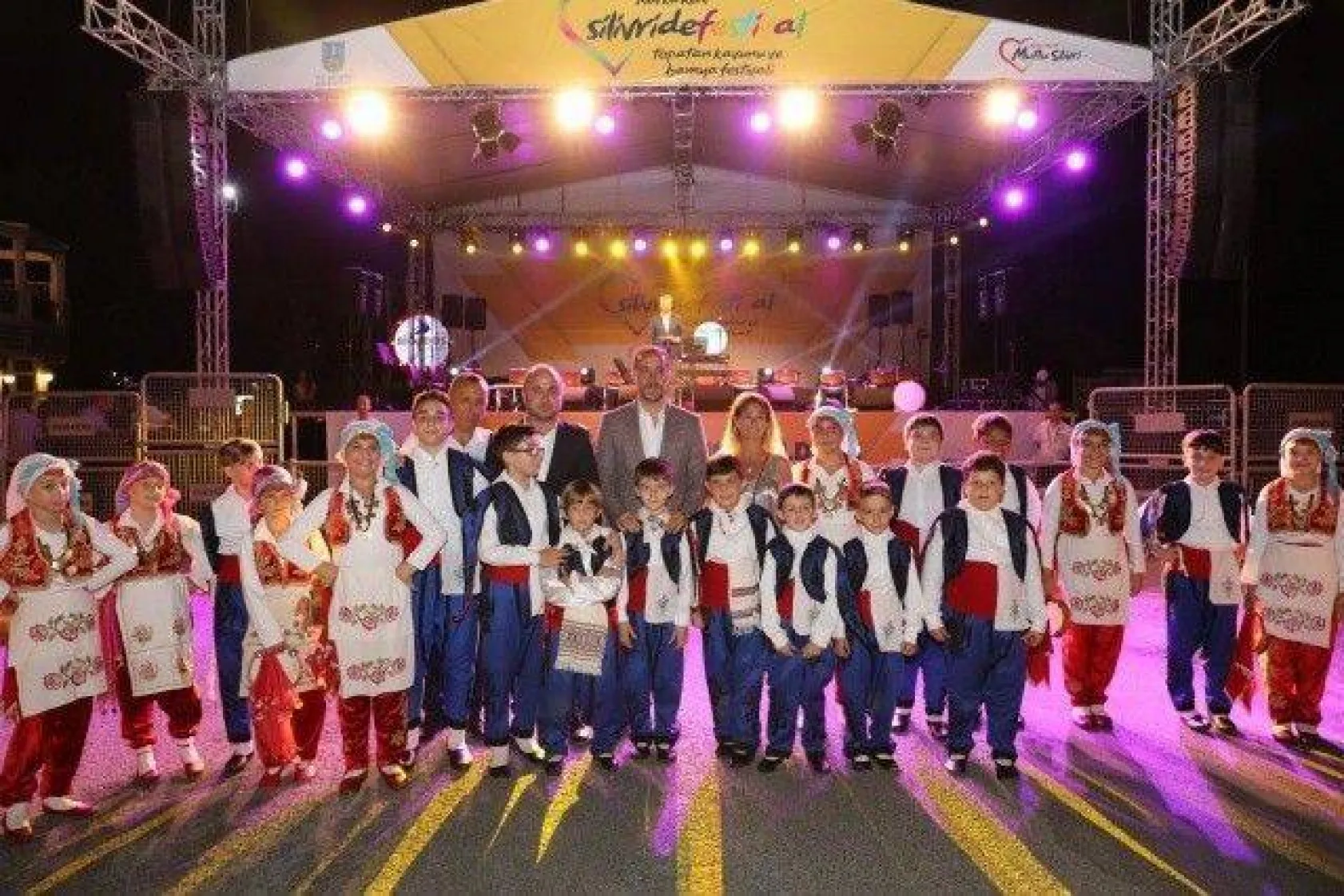 Silivri'de kavun ve bamya lezzetleri yarıştı