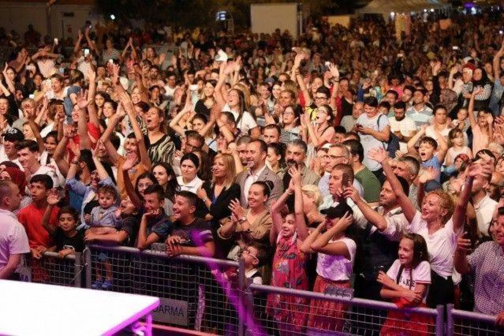 Silivri'de kavun ve bamya lezzetleri yarıştı