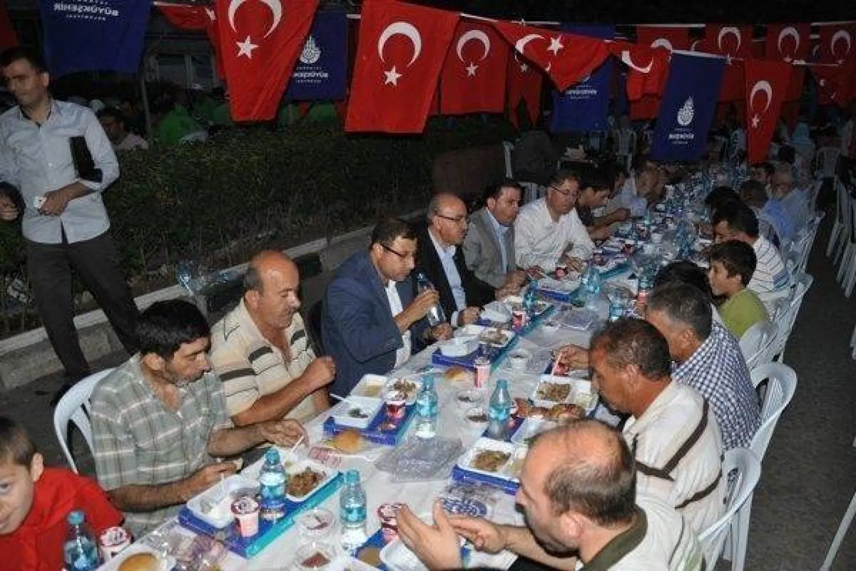 Fatih Mahallesinde 2 Bin 500 El Semaya Açıldı