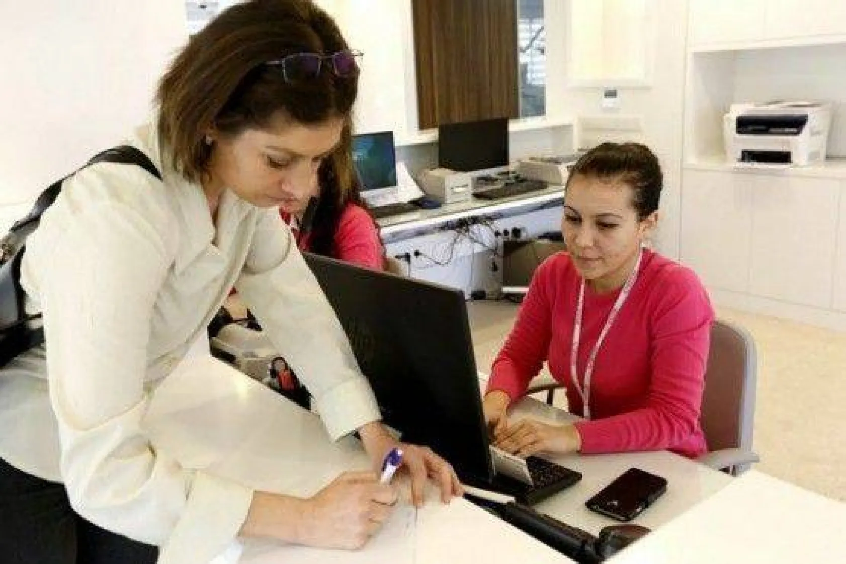 İstanbul Aydın Üniversitesi Diş Hekimliği Fakültesi'nden Hizmet Hastanesi