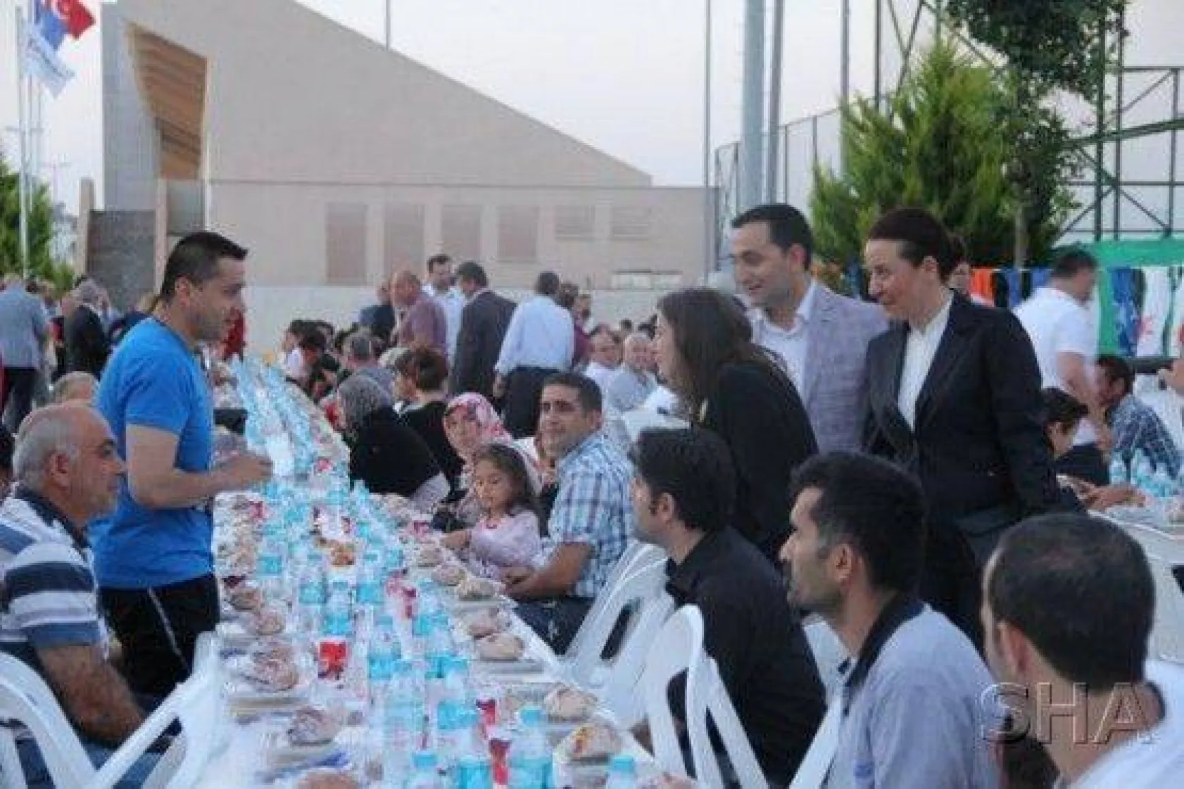 Stk'lar Ve Ak Partililer Vefa İftarında Buluştu