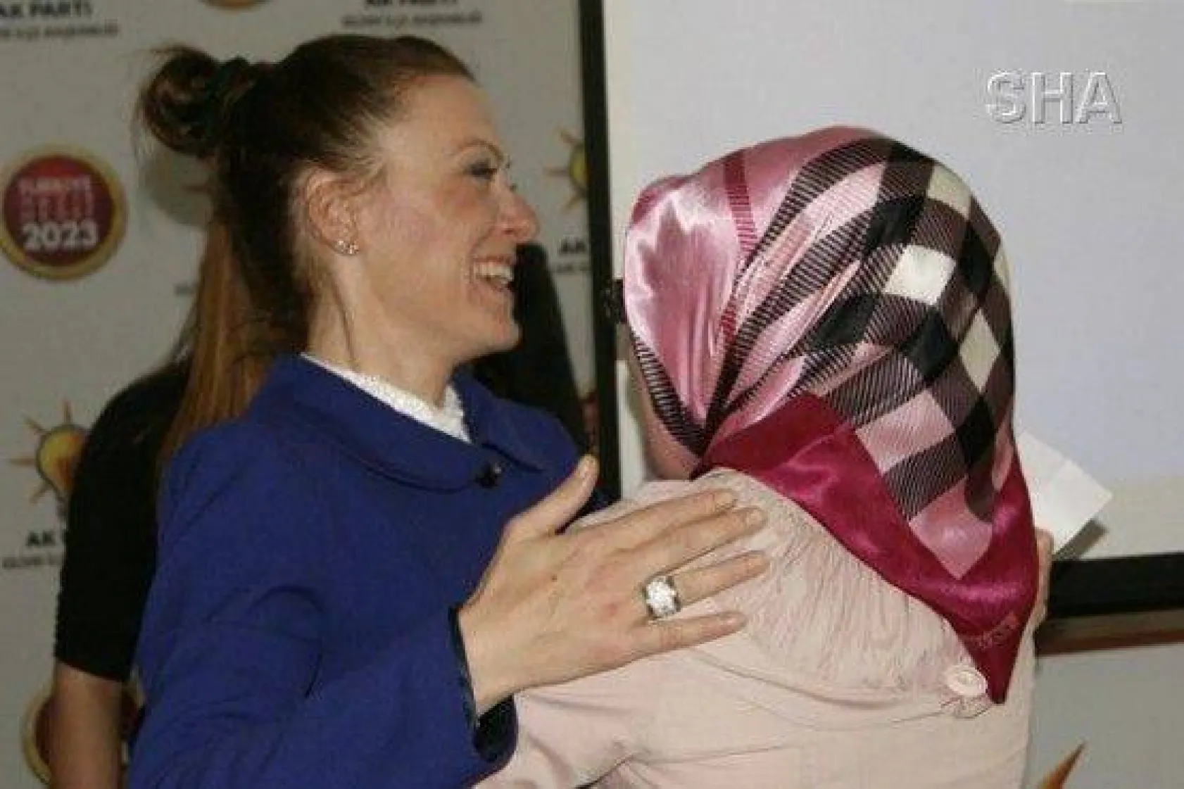 Dr.Aytuğ Mutluluk Göz Yaşına Boğdu