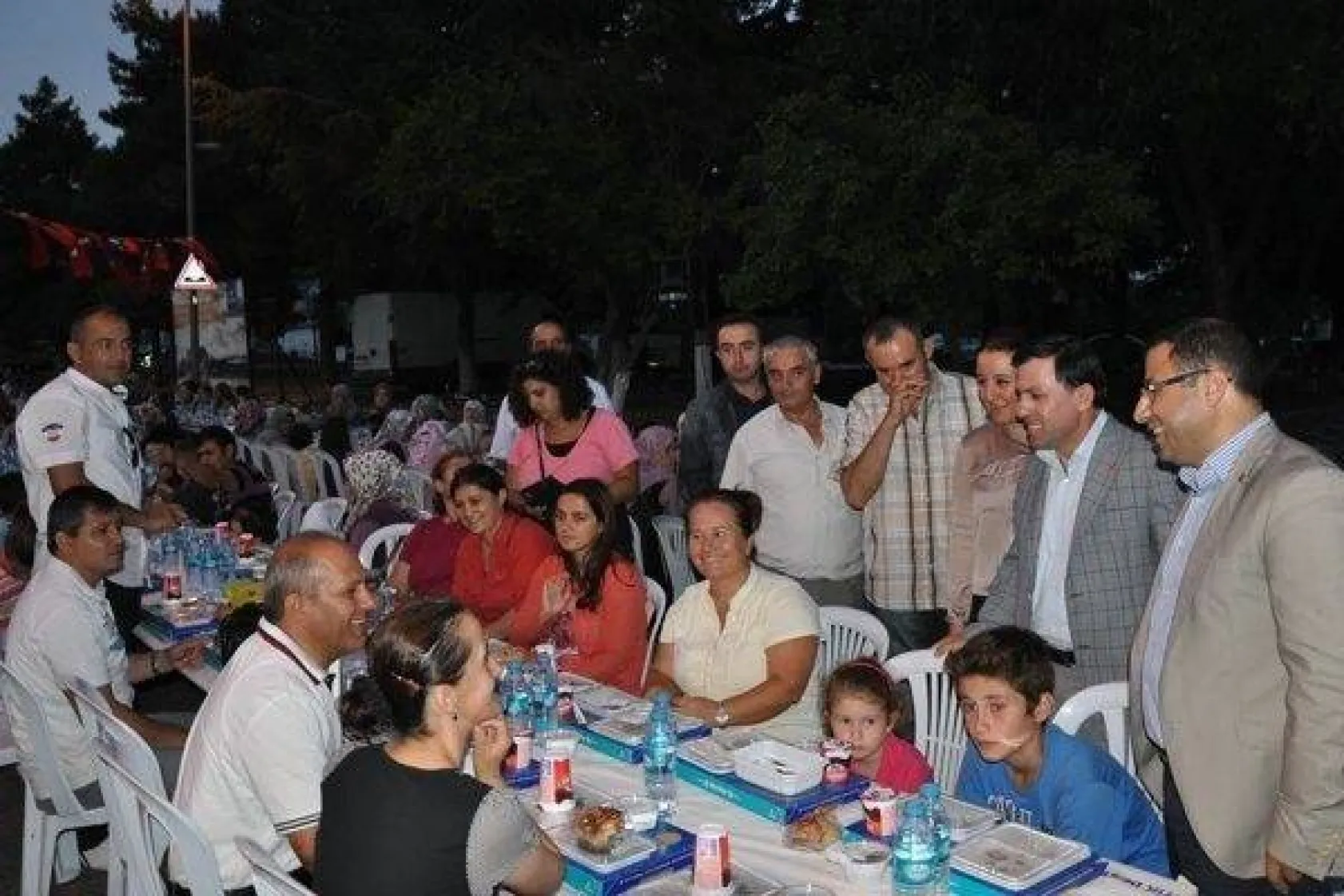 Değirmenköy'de Gönül Sofraları Kuruldu