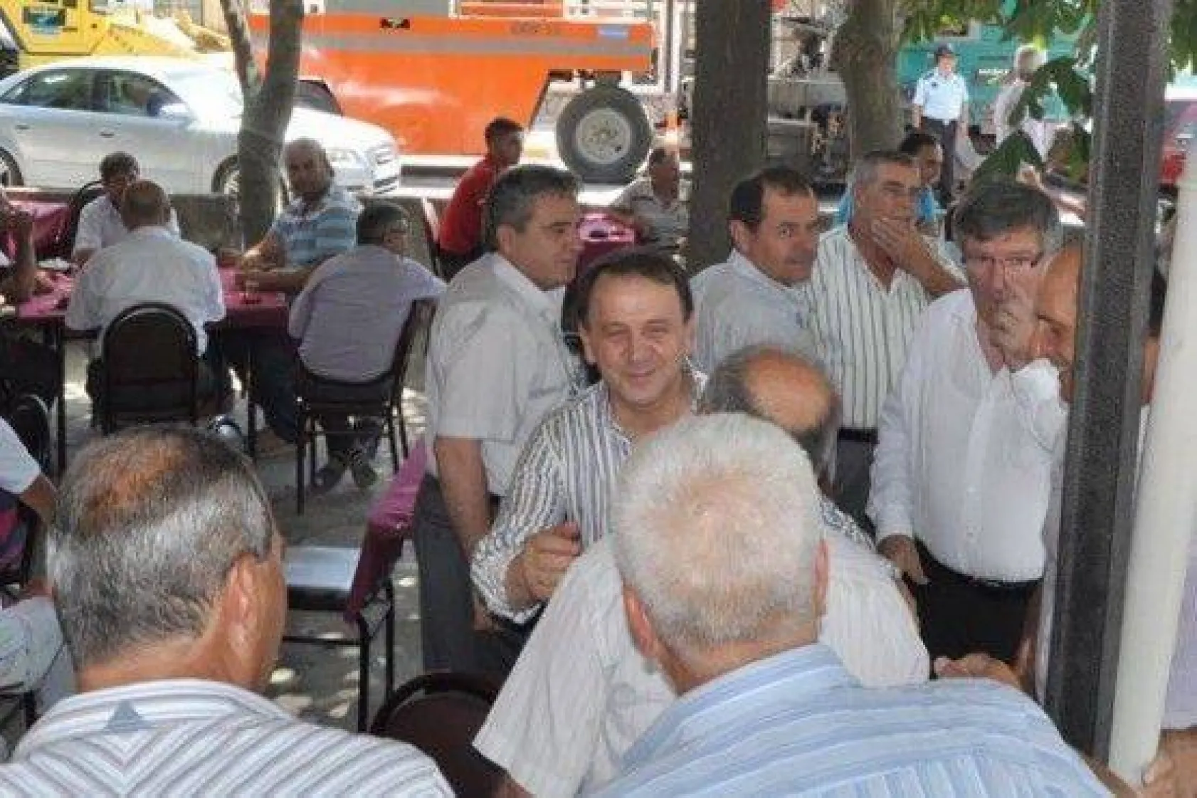 Işıklar Bayramda Halkla Kucaklaştı