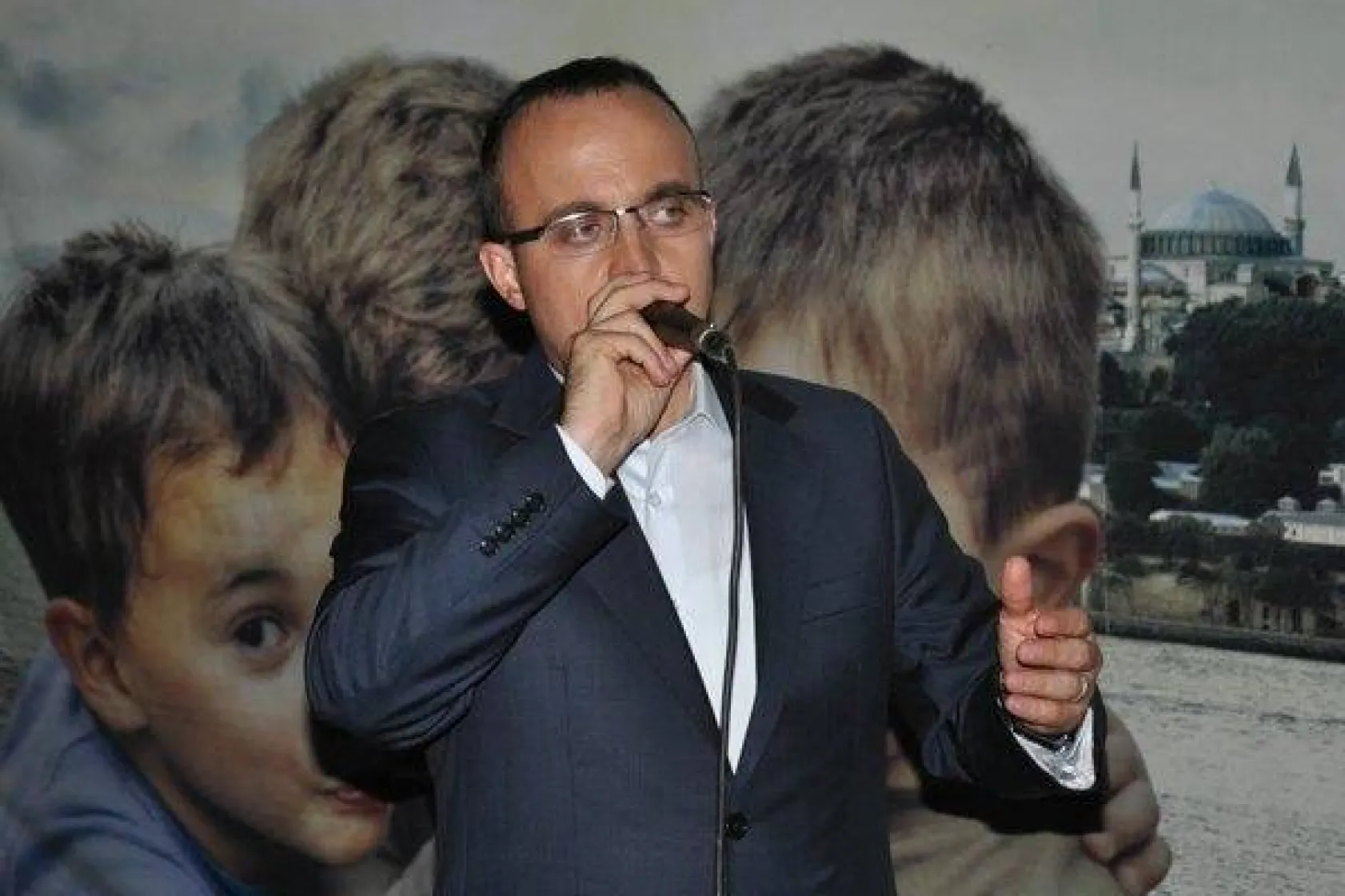 Vefa İftarına 2 Vekil 4 Bin Vatandaş Katıldı